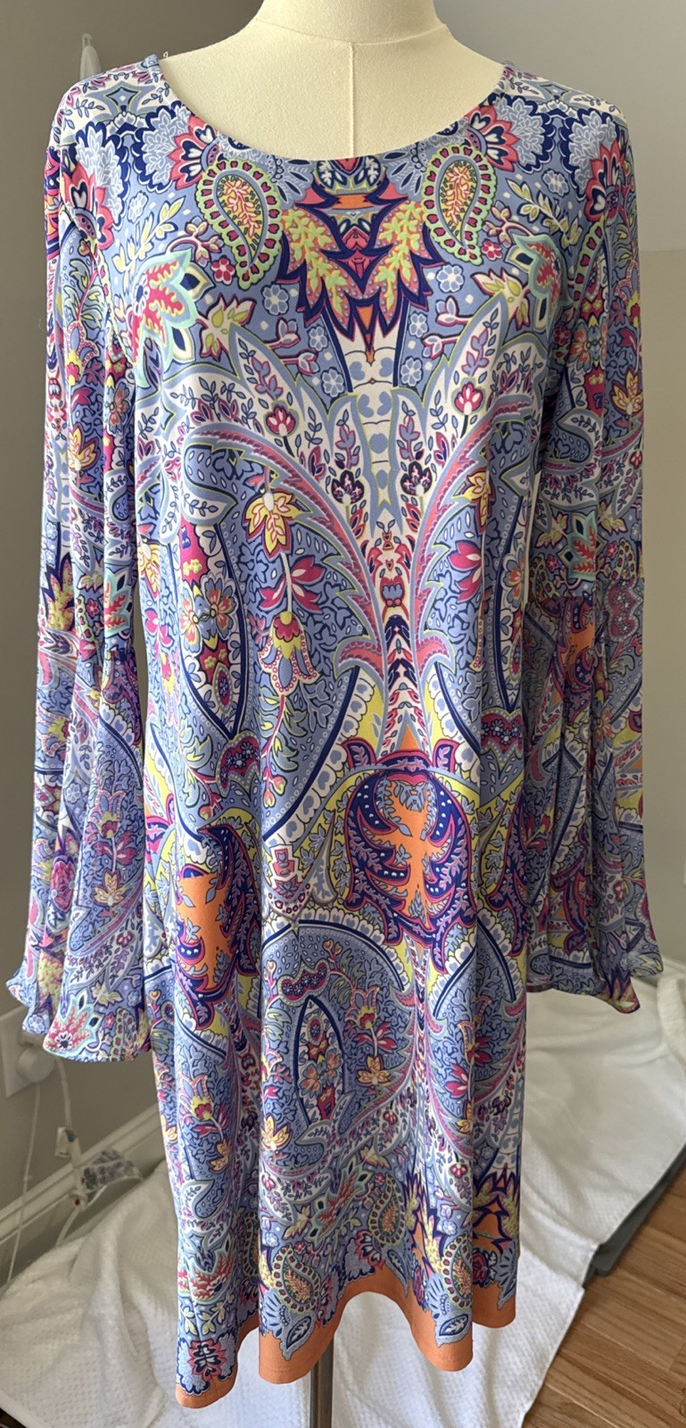 Ivy Road Women Blue Casual Dress Large. Bell Split Sleeve. Boho Chic Spring