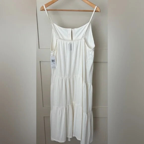 Hurley Solid Button Front Tiered Midi NWT Size M Color Cream