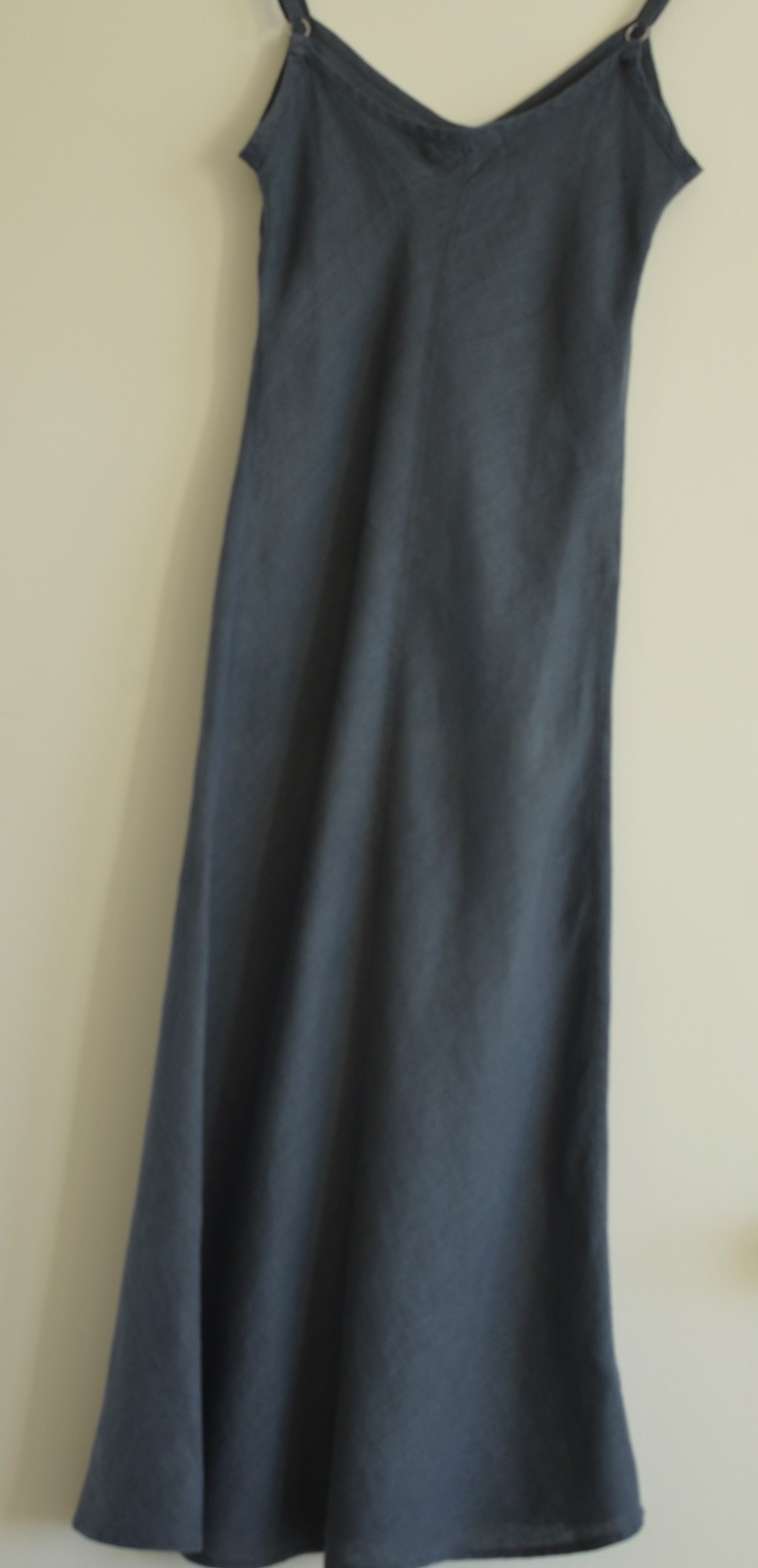 SULA 100% LINEN SLIP DRESS. DESIGNER HANDCRAFTED PREMIUM QUALITY FABRIC EUC (S)