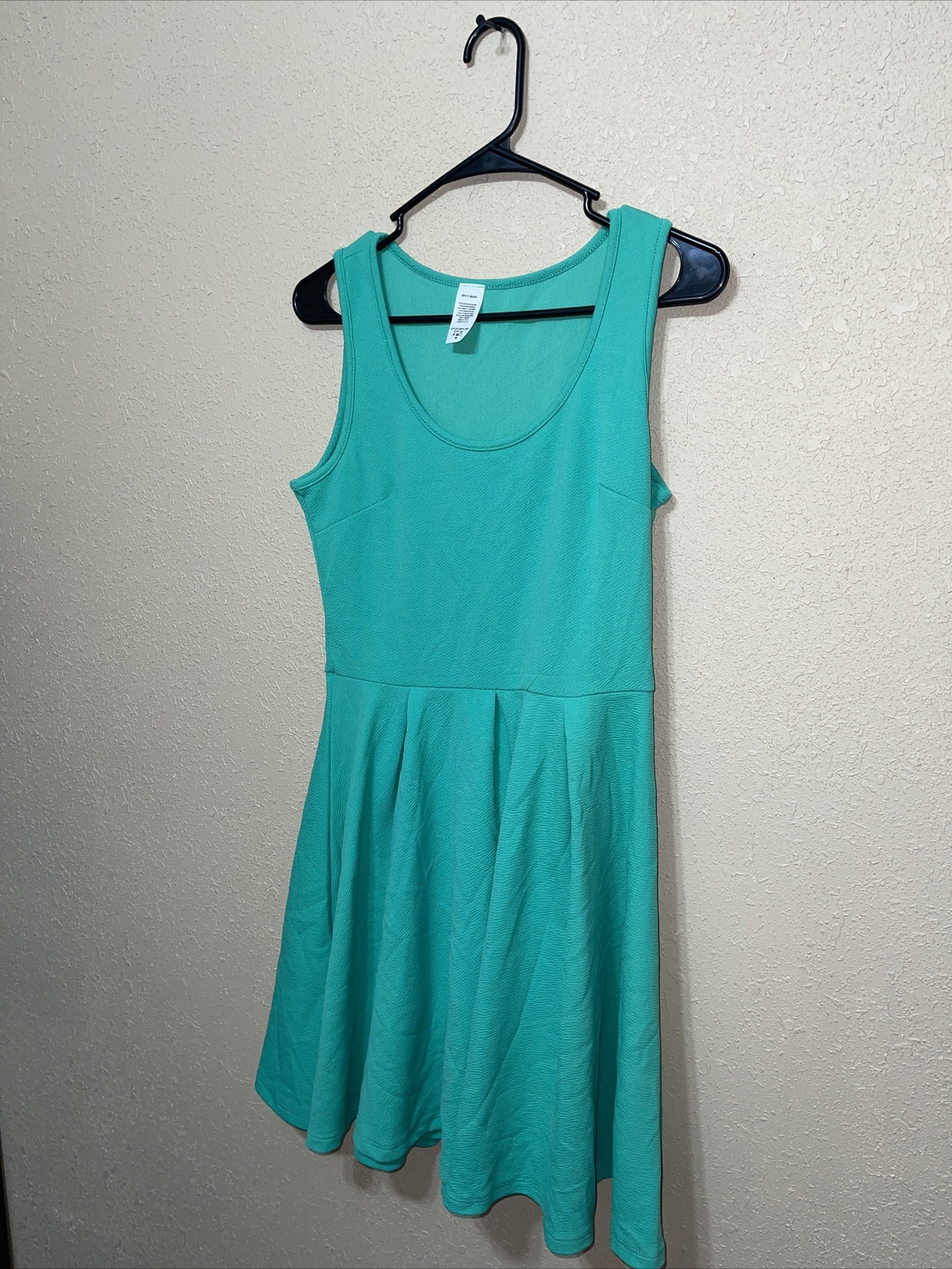 White Mark Solid Sleeveless Scoop Neck Dress GREEN M NEW