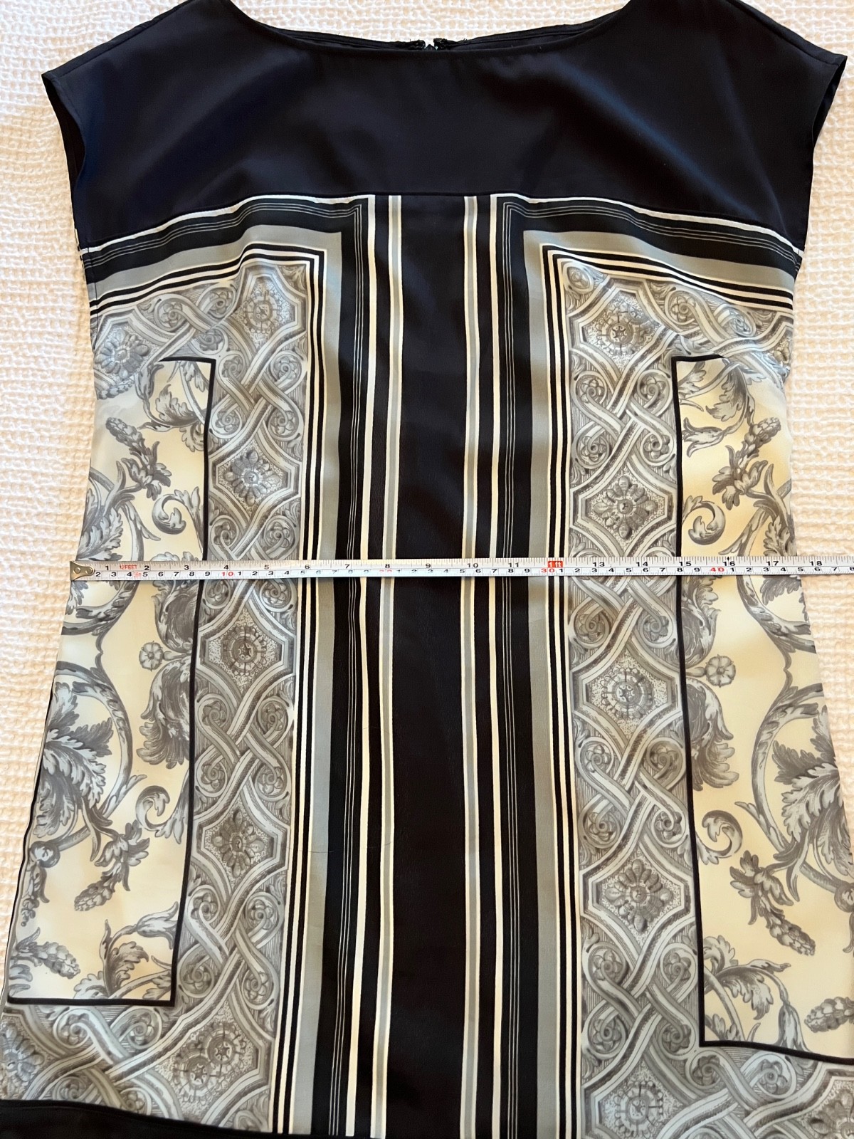 Geometric Handkerchief Print Sleeveless Shift Dress Black Ivory Grey Size 4