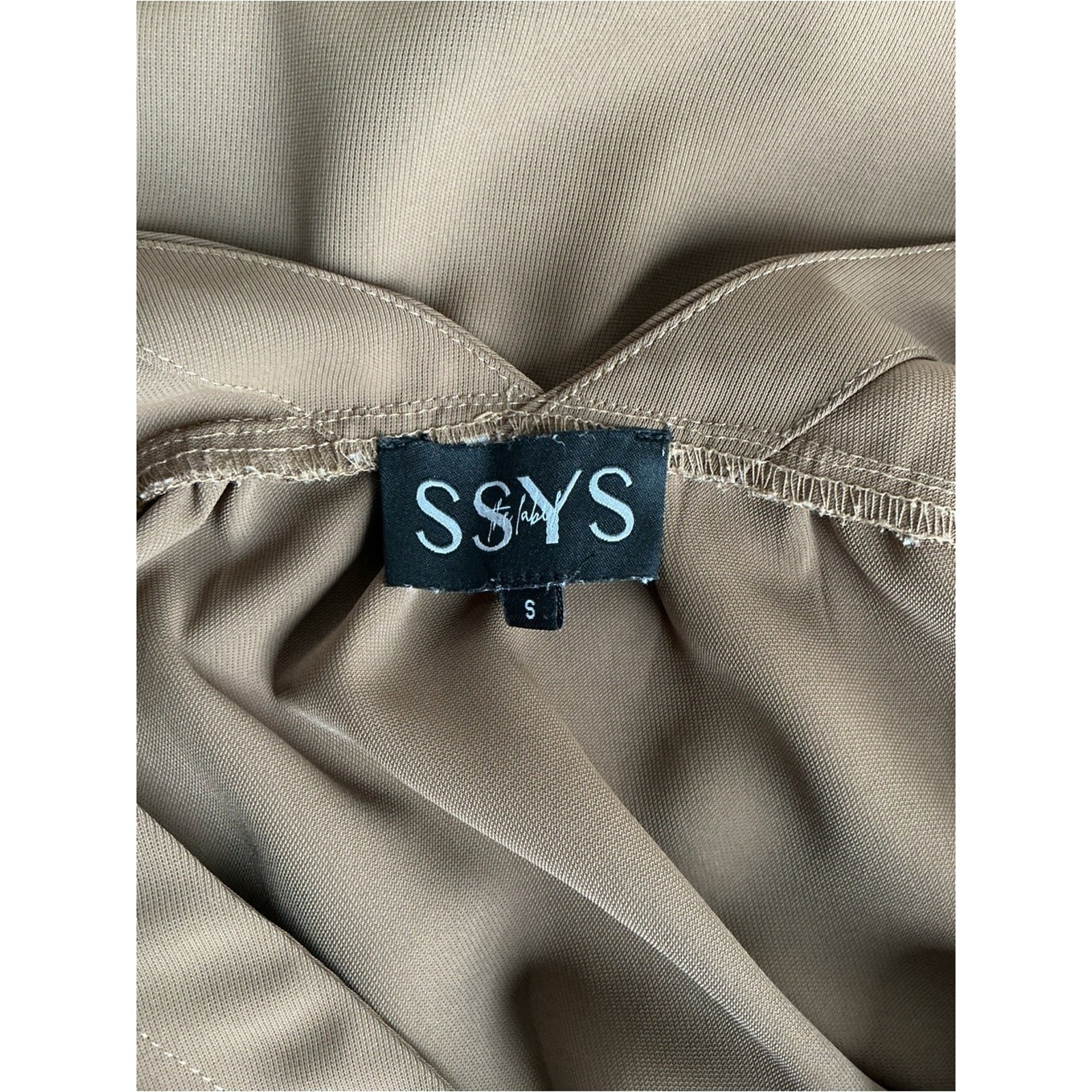 SSYS The Label | Light Mocha Midi Shift Dress V Neck Cap Sleeve Minimalist Small
