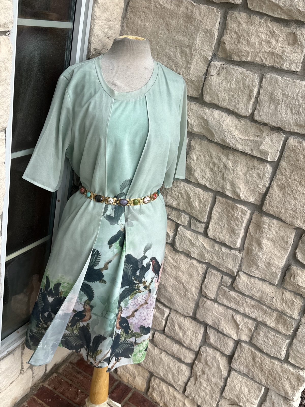Vicky and Lucas abstract floral maxi dress size Xxl?44 Inches Bust
