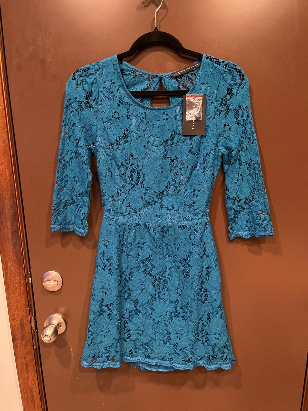 Signature 8 Dress Jr’s Small Green Backless Long Sleeve Floral NWT