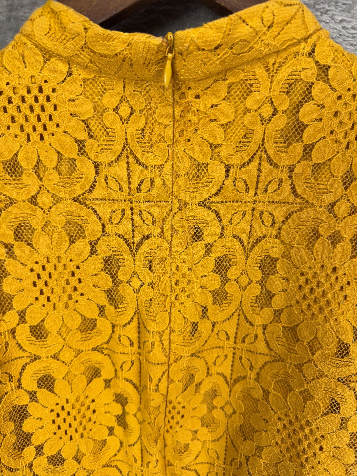 Forever 21 Crochet Floral Lace Mini Shift Dress S Yellow Boho Western Festival