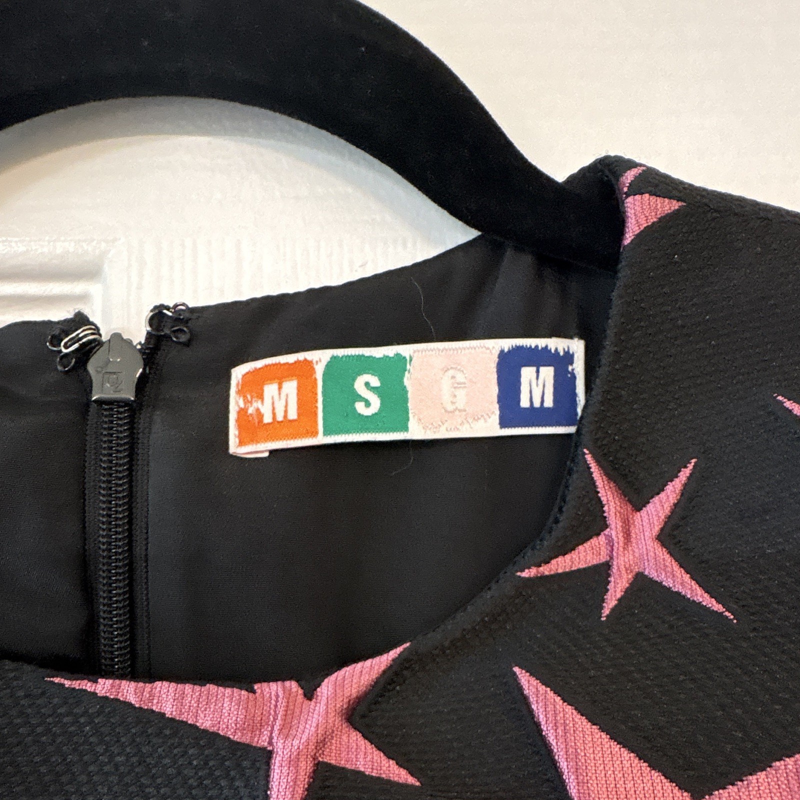 MSGM Womens Size 38 Black/Pink Star Print Sheath Dress Round Neck Zip Short