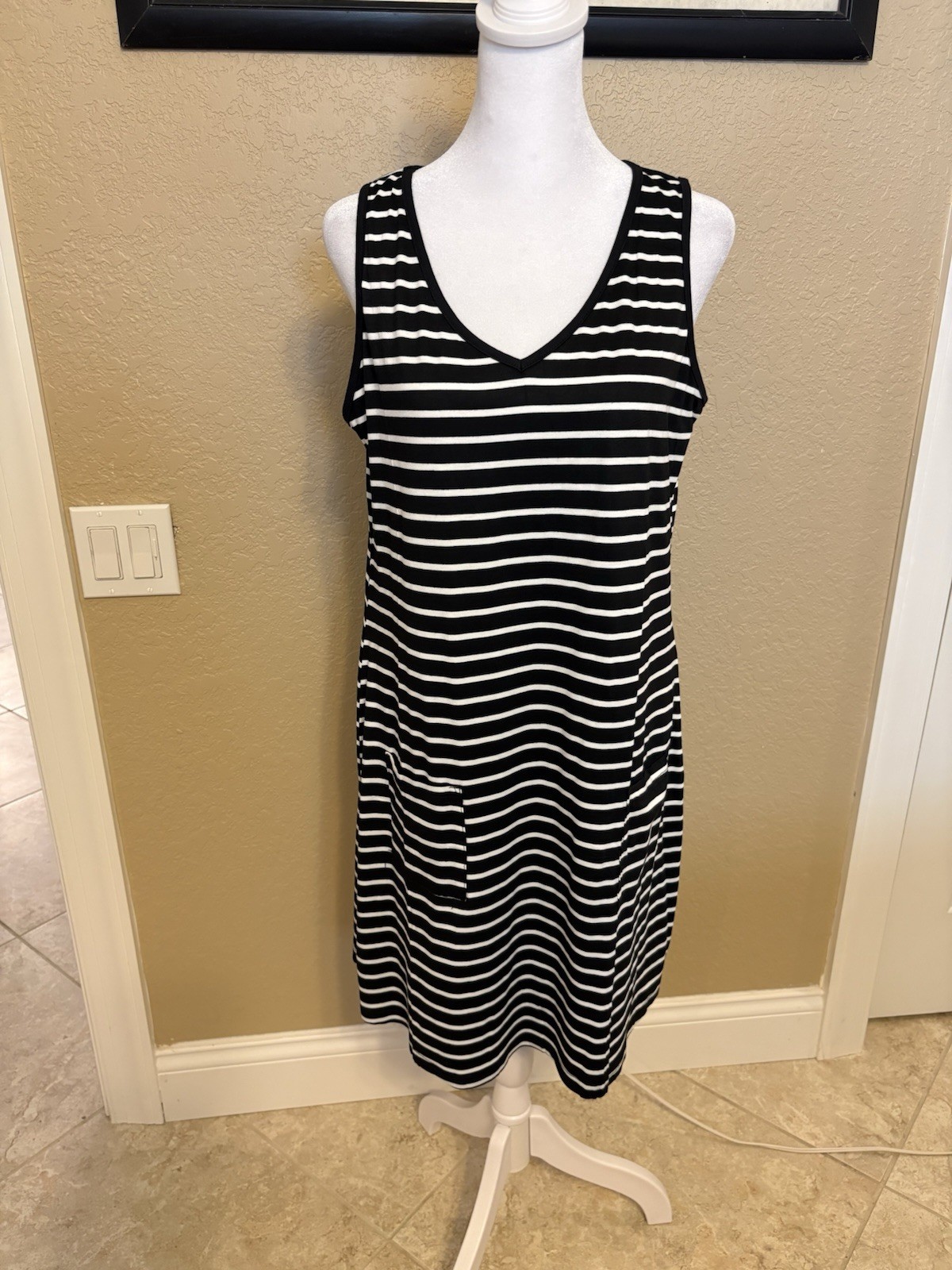 Ofeefan Black And White Striped Sleeveless Summer Dress, Medium, Stretch Pockets