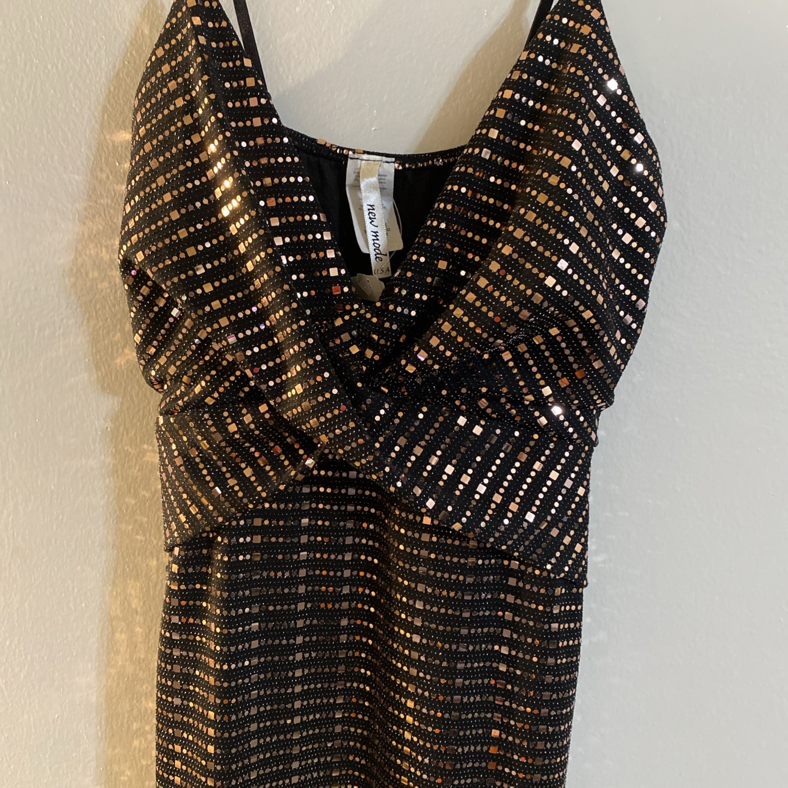 Cozy Fox Black And Gold Pullover Dress spaghetti strap open knee length Sz S