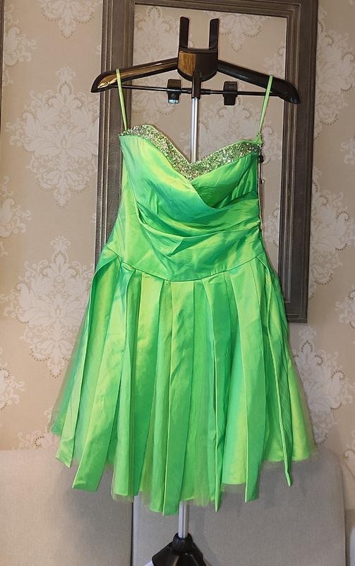 Dynasty.dp Lime Green Beaded Sweetheart Neckline Prom Dress Size L