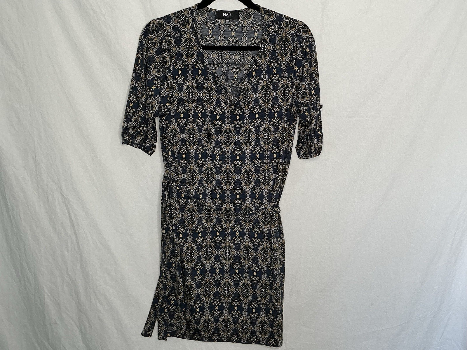 Naif Anthropologie Dress Sz M Petite Summer Blue Abstract Medallion Chain Slinky