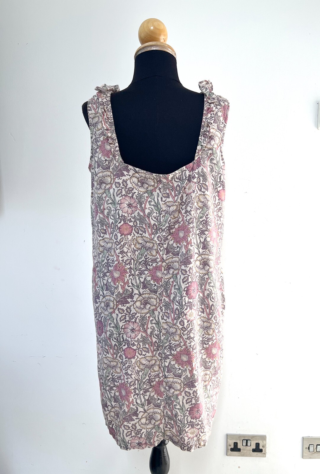‘Morris & Co’ Linen/Viscose Sleeveless Unlined Floral Dress by Next – Size 10