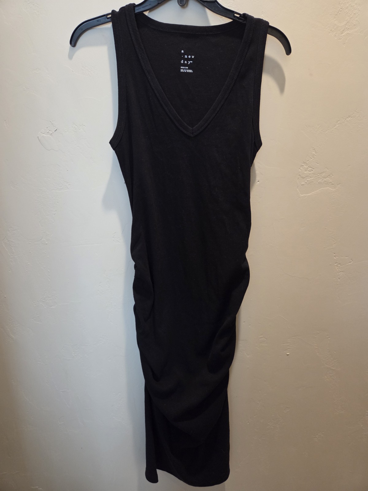 A New Day Womens Ruched Black Dress Sz Medium Slit V Neck Comfy Boho -00480