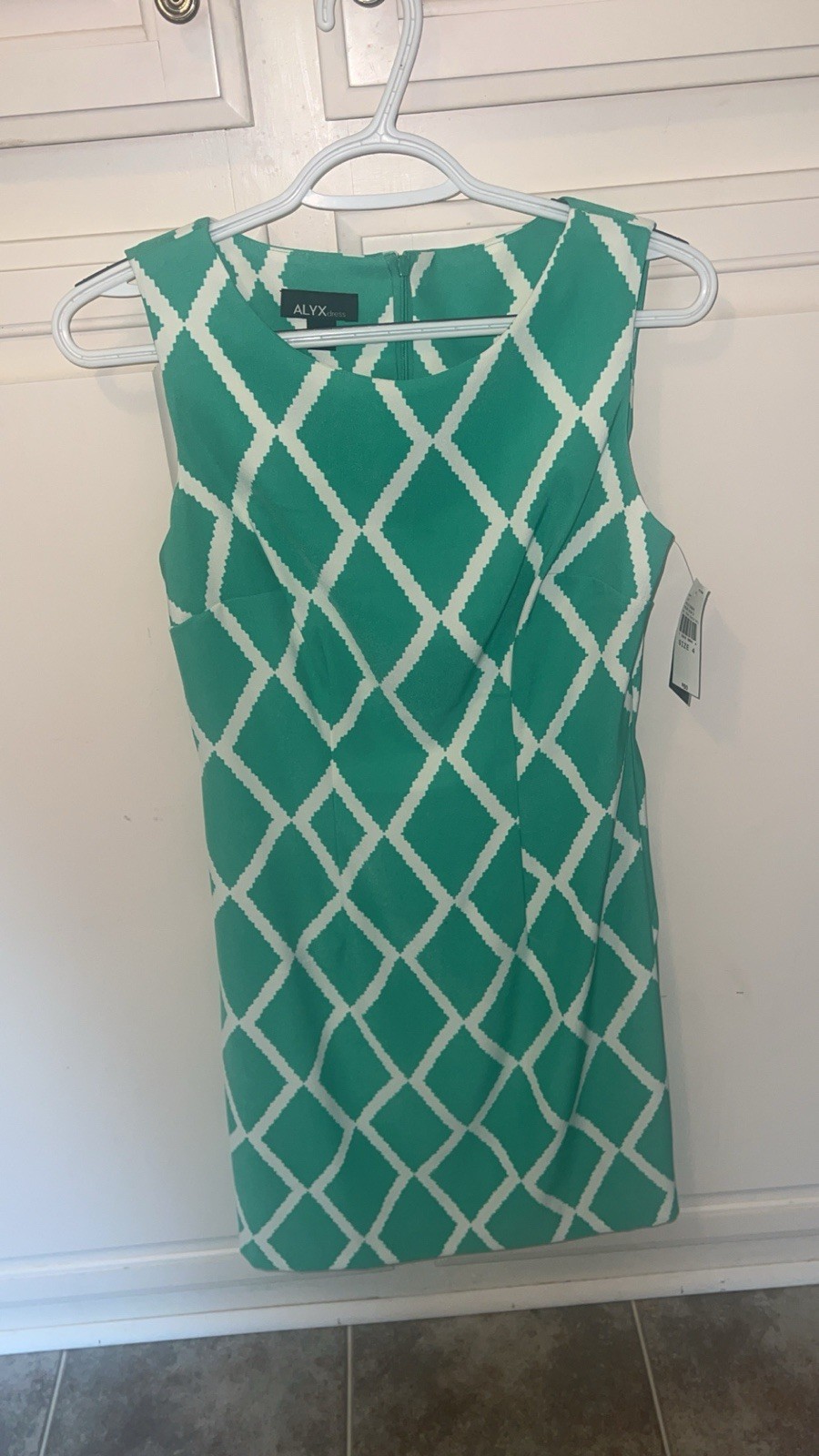 NWT ALYX Dress Size 4 Green White Geometric Sheath Dress Stretch Twill