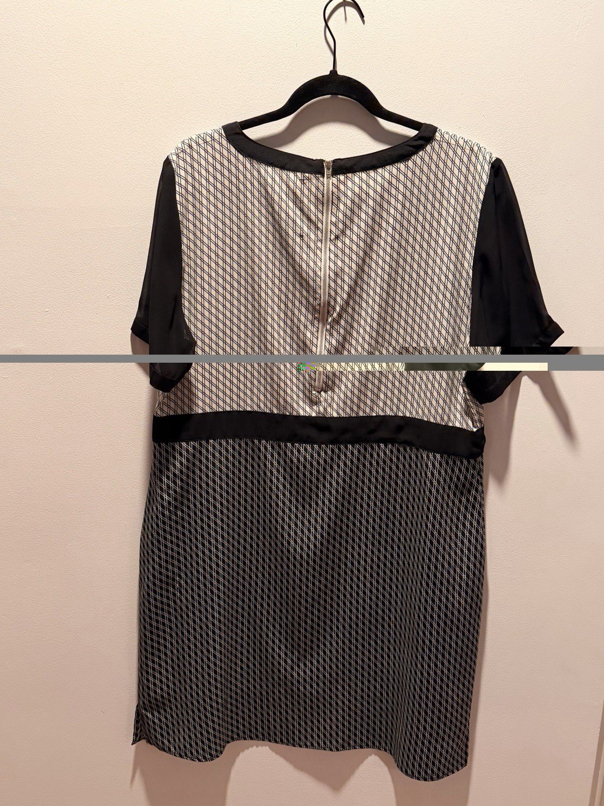 Walter Baker Black Lattice Print Shift Dress Short Sleeve Women’s Size L