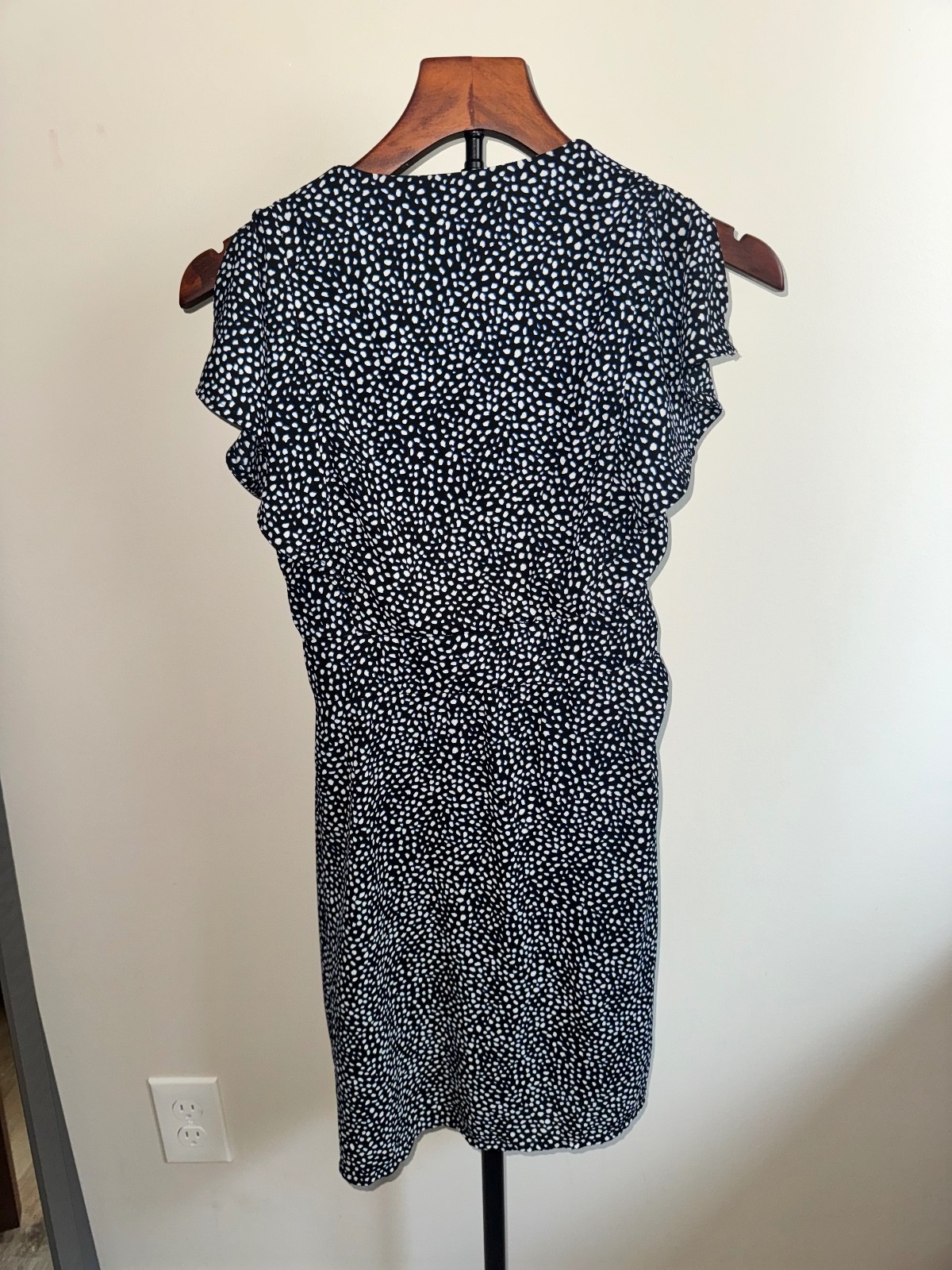 Express Black White Polka Dot Wrap Midi Dress XS Flutter Sleeve V-Neck