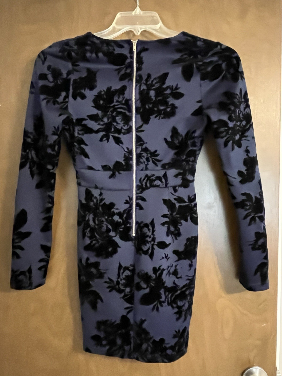 Windsor Blue Black Floral Velvet V-Neck Long Sleeve Bodycon Short Dress S