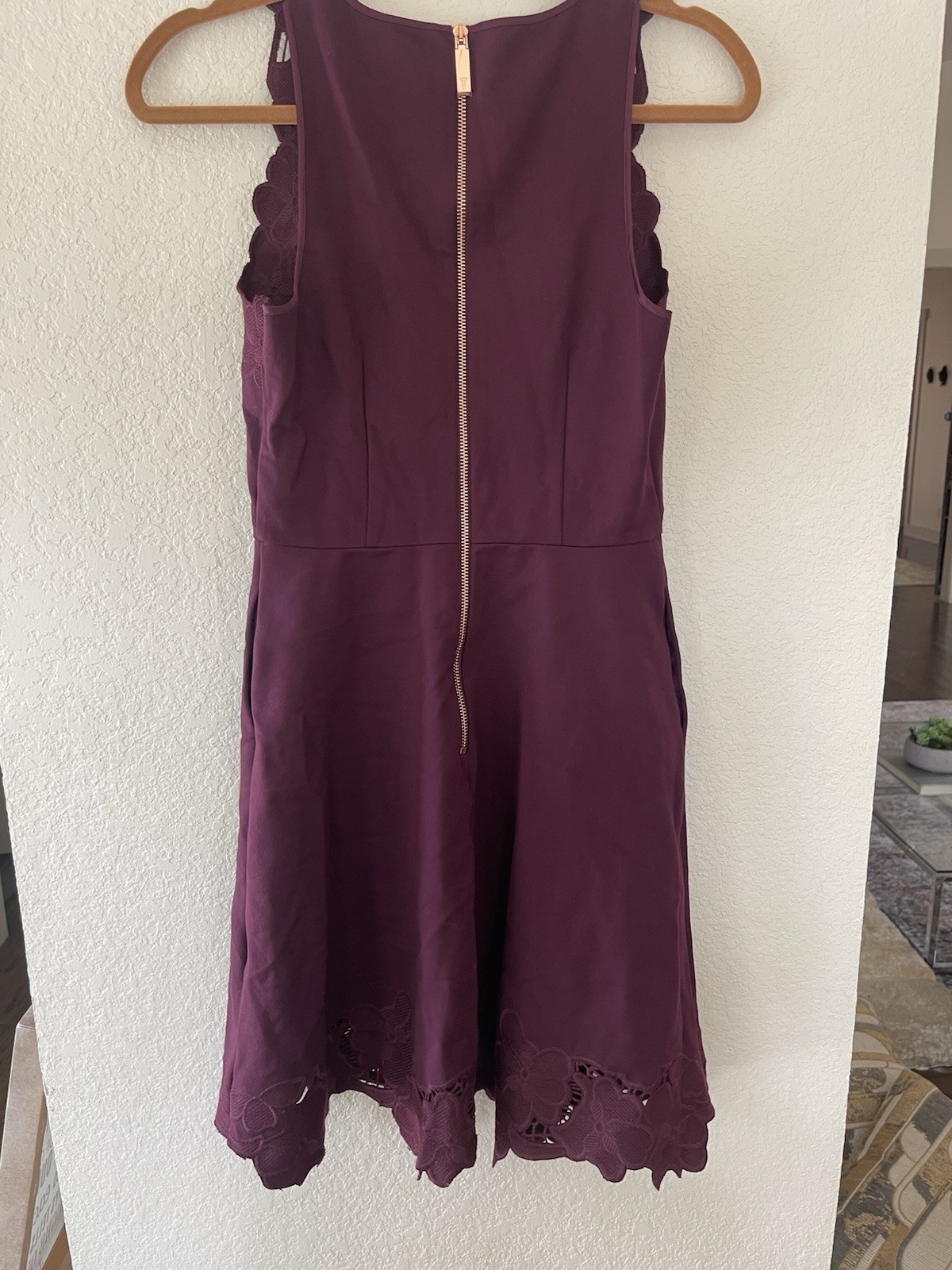 Ted Baker London Emmona Maroon Laser Cut Floral Skater Dress Size 2 US 6 Plum