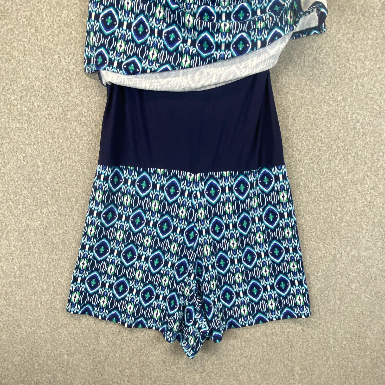 Tommy Bahama Geometric Print Tunic Dress M Skort Athleisure Golf Coastal Pickle