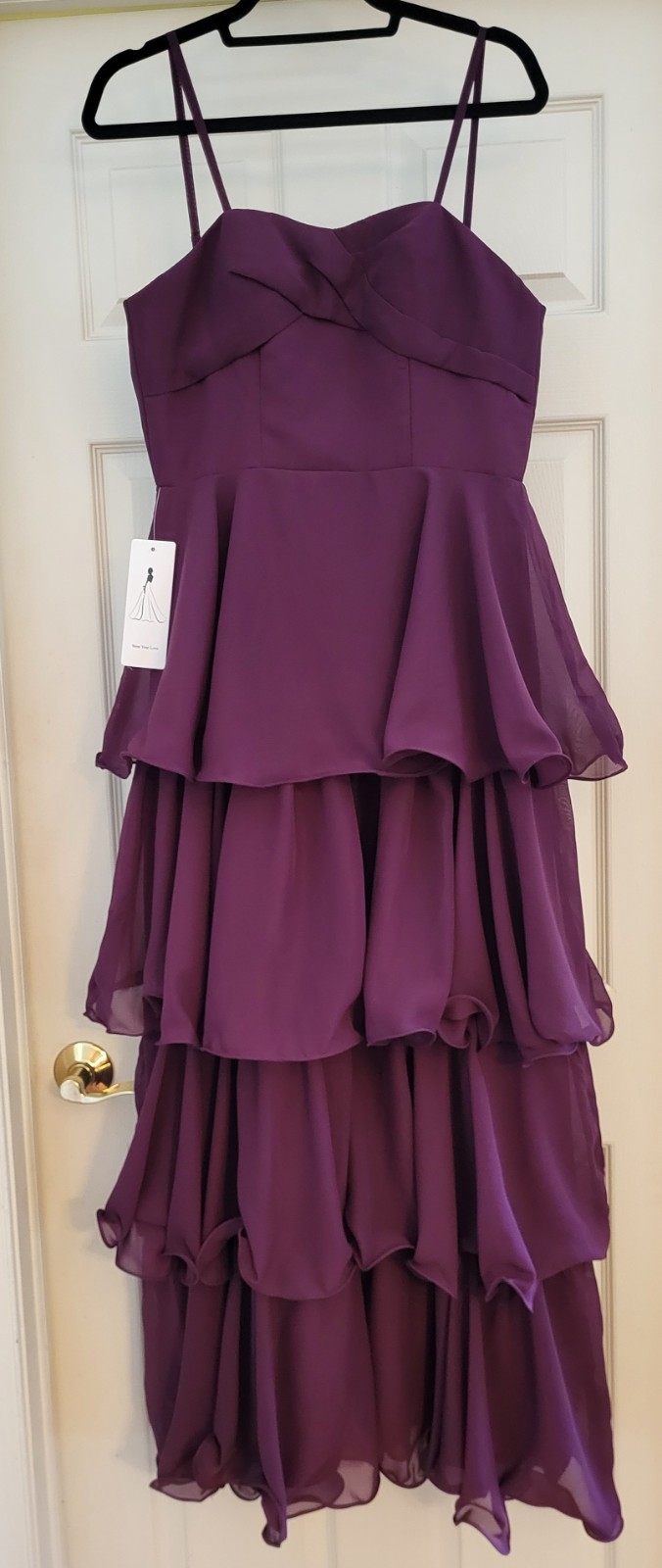 NWT Tiered w/ruffle Chiffon Lined Long formal dress w/Lace up back Burgundy