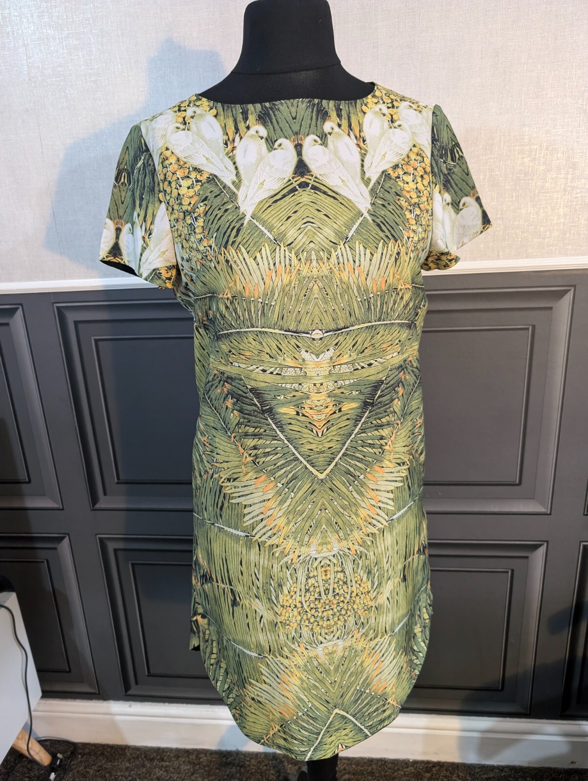 TED BAKER DONDRI Green Dove Print Shift dress uk10