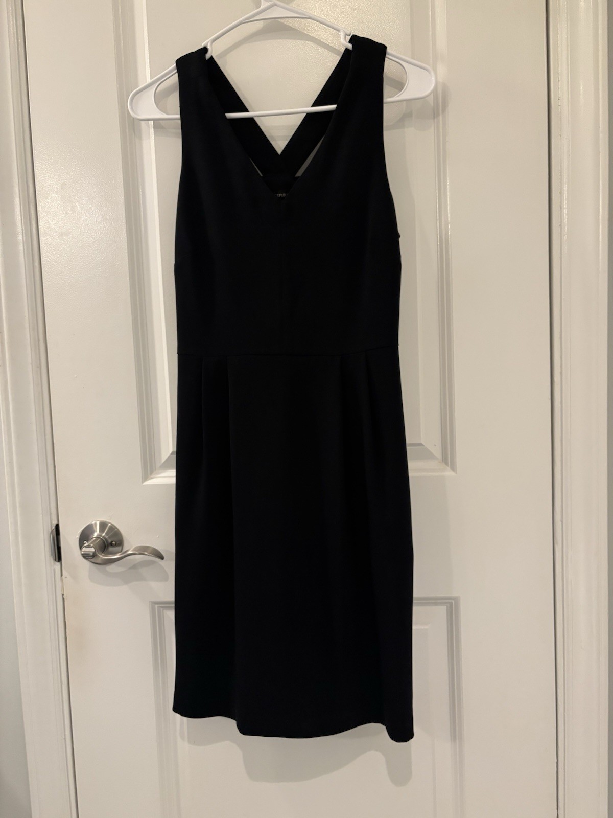 Banana Republic Little Black Dress 4P Criss Cross Straps Bow Back Knee Length