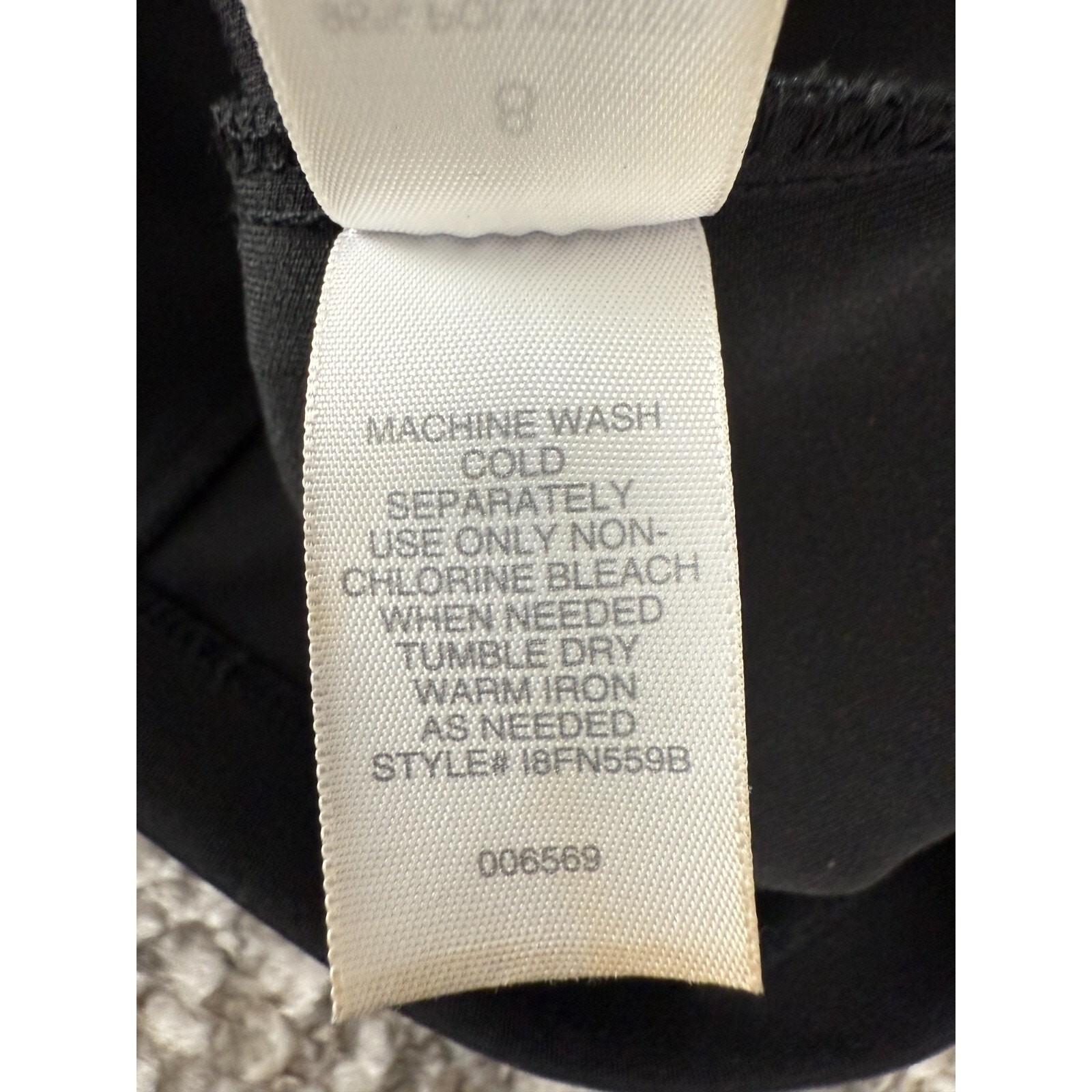 Bisou Bisou Size 8 Stretch Knee Length Sheath Dress Black Sleeveless Zip