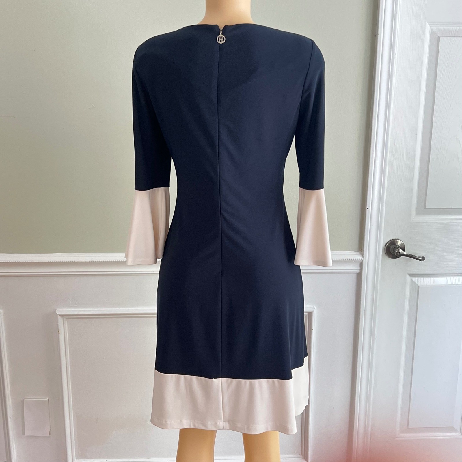 Tommy Hilfiger Sheath Dress Womens Sz 8 Colorblock Bell Sleeve Navy Cream Career