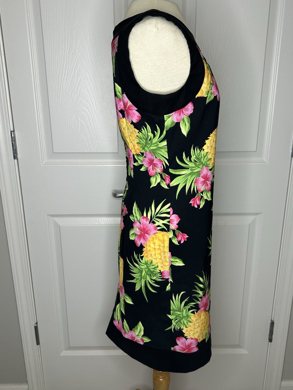 I.N. Studio Black Tropical Floral Shift Dress Scoop Neck Sleeveless Zip 6