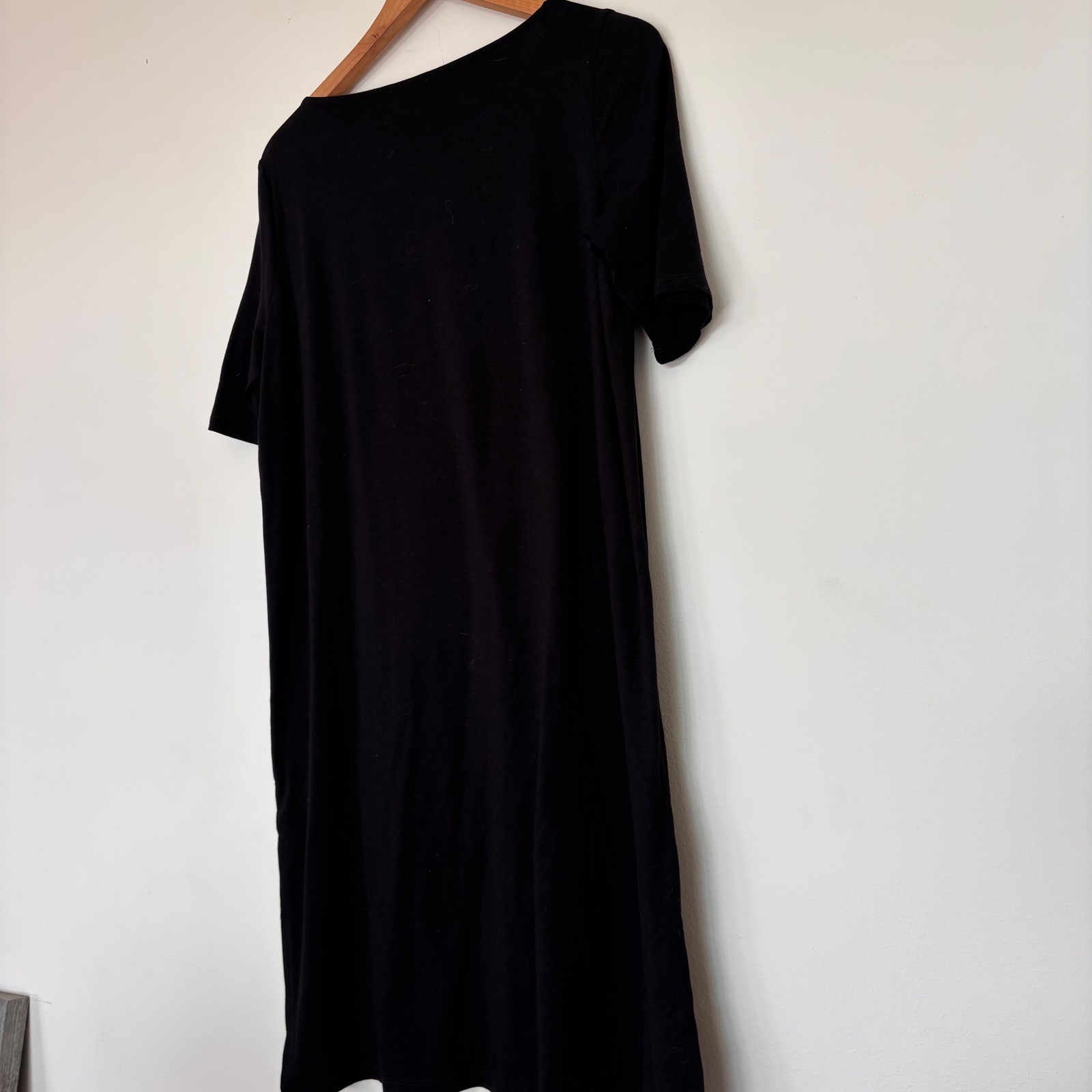 Eileen Fisher Tencel Lyocell Spandex Black Tee Shirt Relaxed fit Size Small