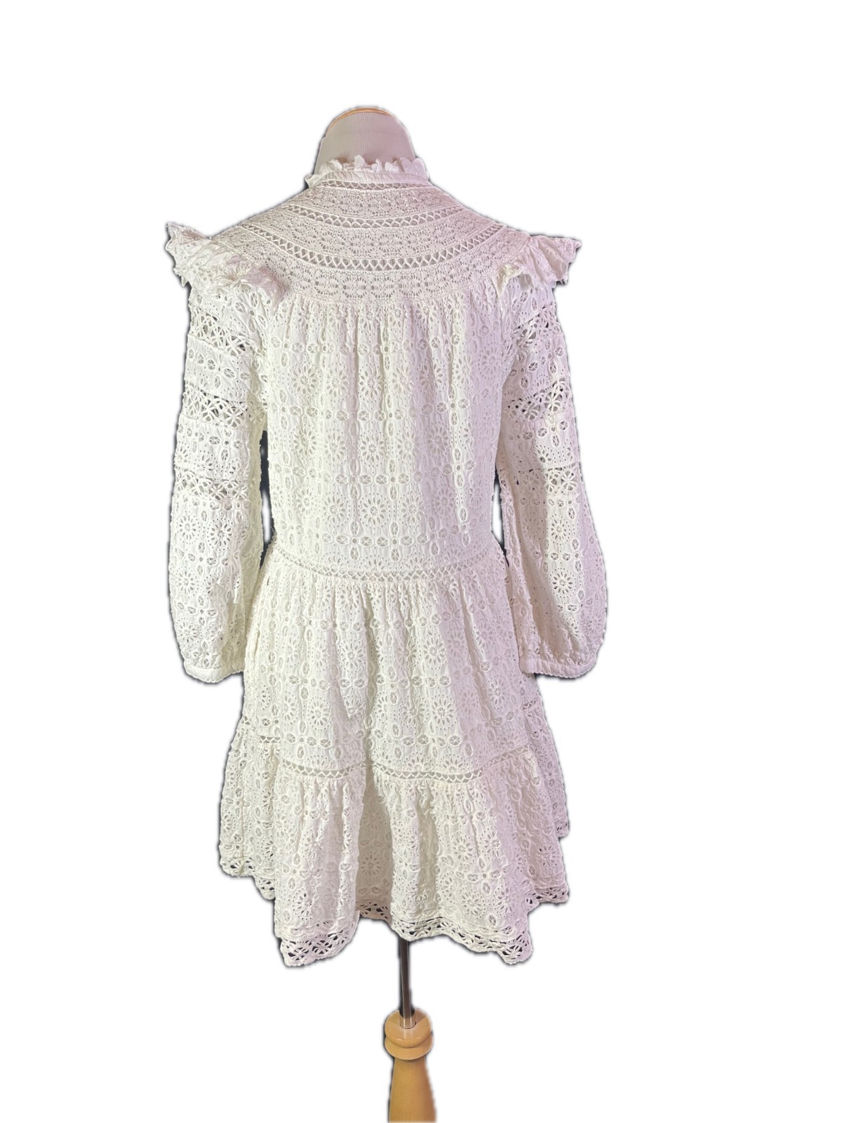 Vineyard Vines Size M White Ruffled Eyelet Lace Dress Long Sleeve Cotton