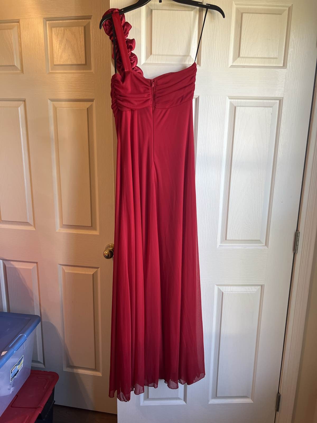 Eureka Red One Shoulder Ruched Rosette Maxi Prom Formal Dress Size Small