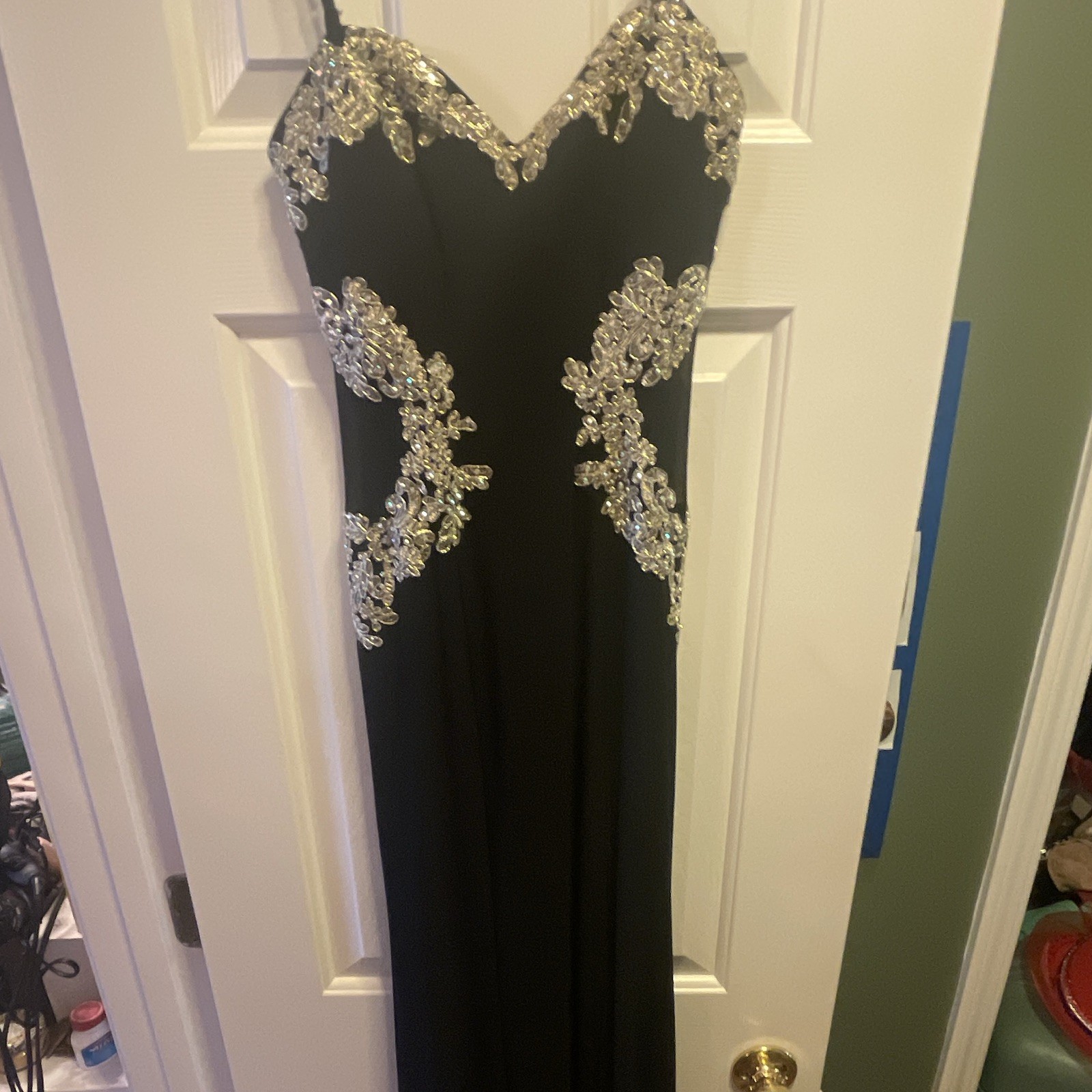 B Darlin Black Long Gown V-Neck Spaghetti Strap Beaded Side Slit Size 5/6