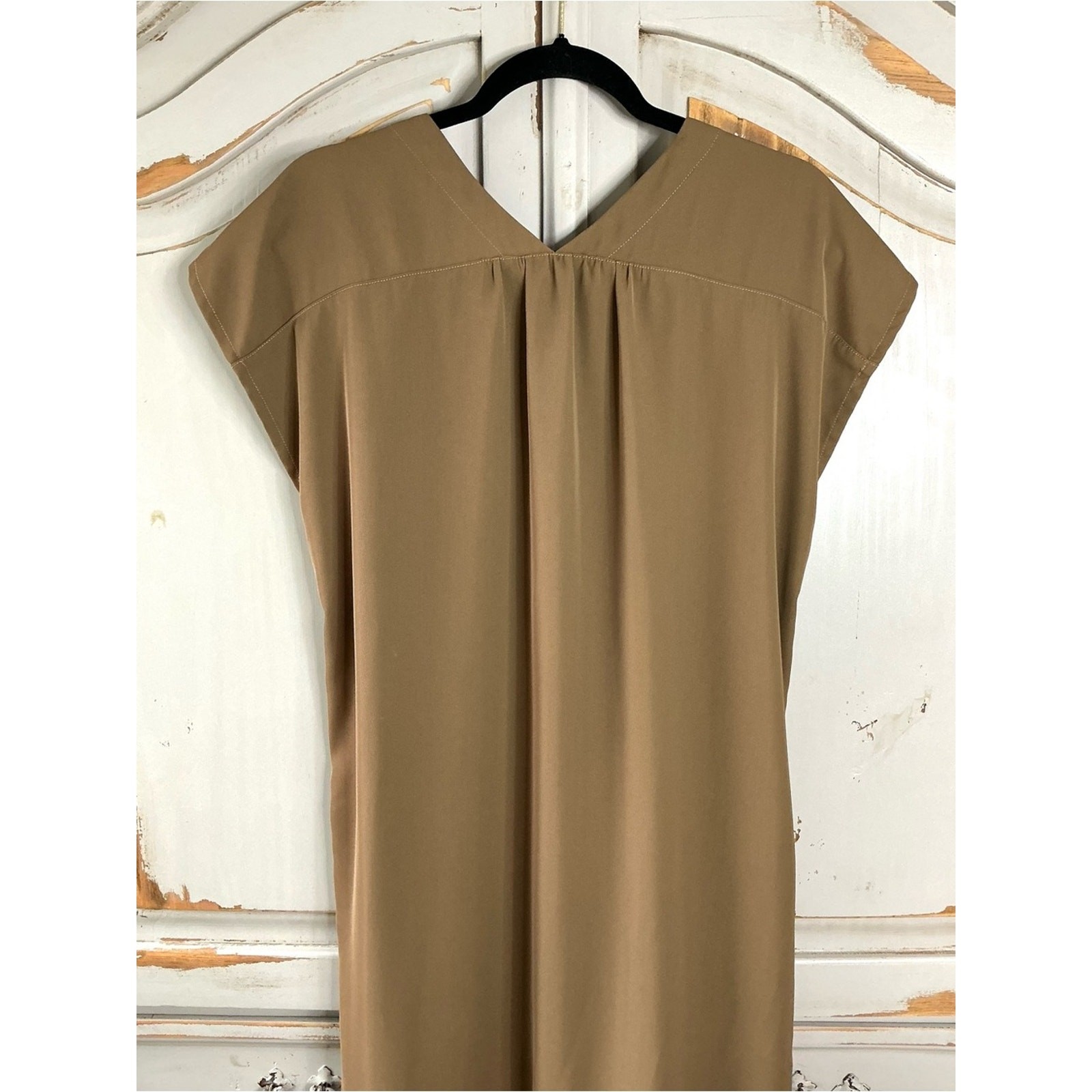 SSYS The Label | Light Mocha Midi Shift Dress V Neck Cap Sleeve Minimalist Small
