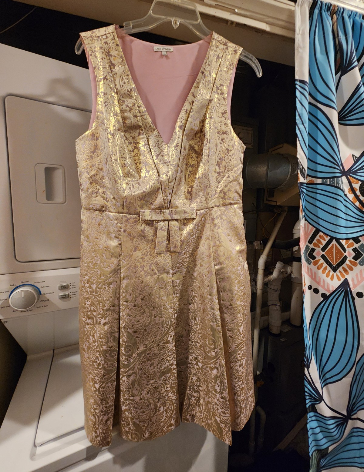 Lace & Beads Gold/Pink Paisley A-Line V-Neck Sleeveless Knee Dress Rayon 12