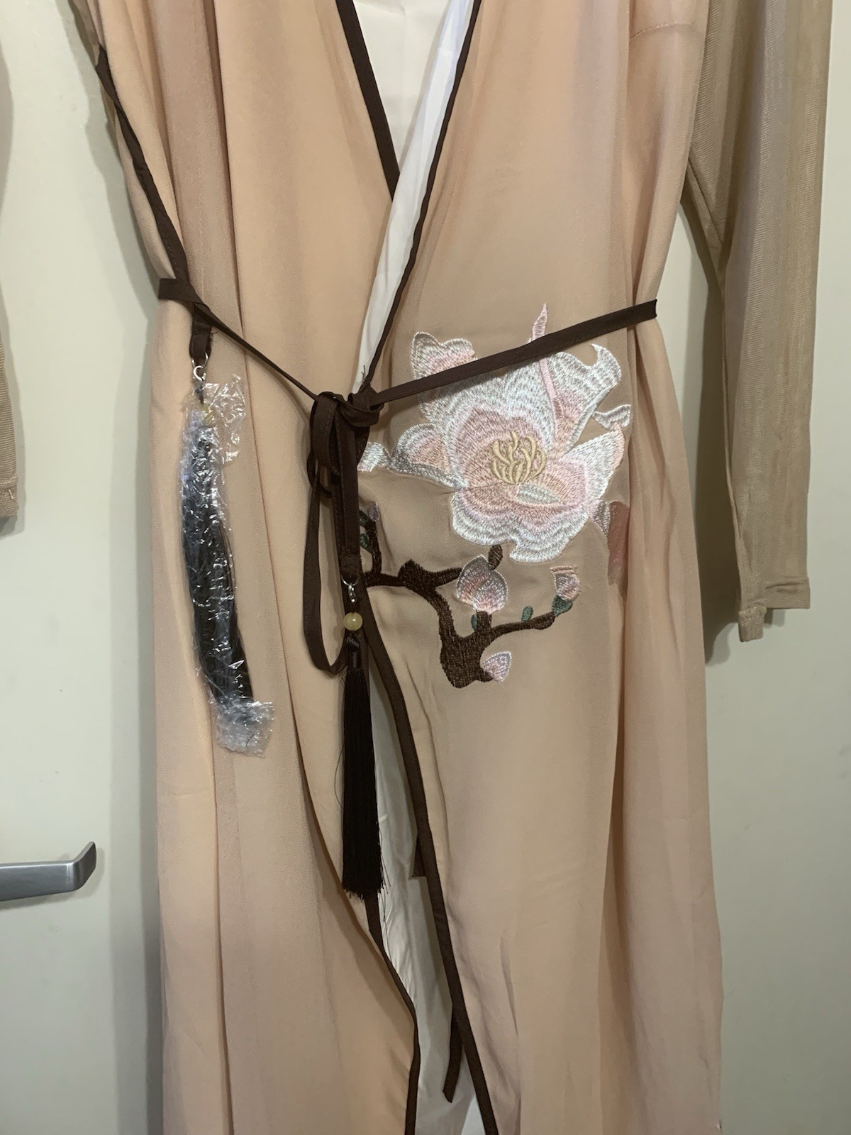 Hanfu dress beautiful embroidered flower Tassel bge Note: use ebay disc4Ad disc!