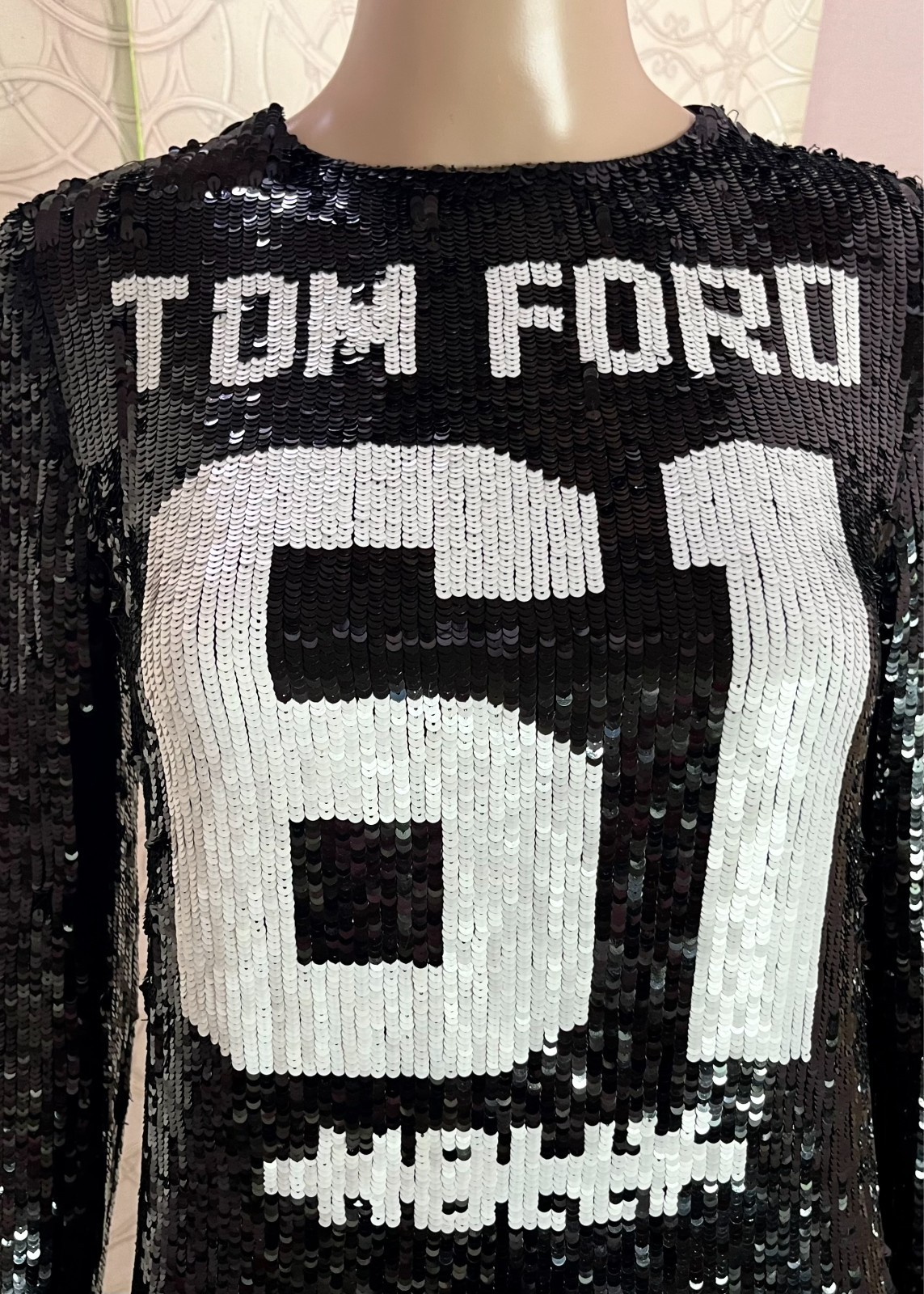 TOM FORD BLACK SEQUEEN DRESS ” HOLLY 61″ size TF 34 – US 0-2