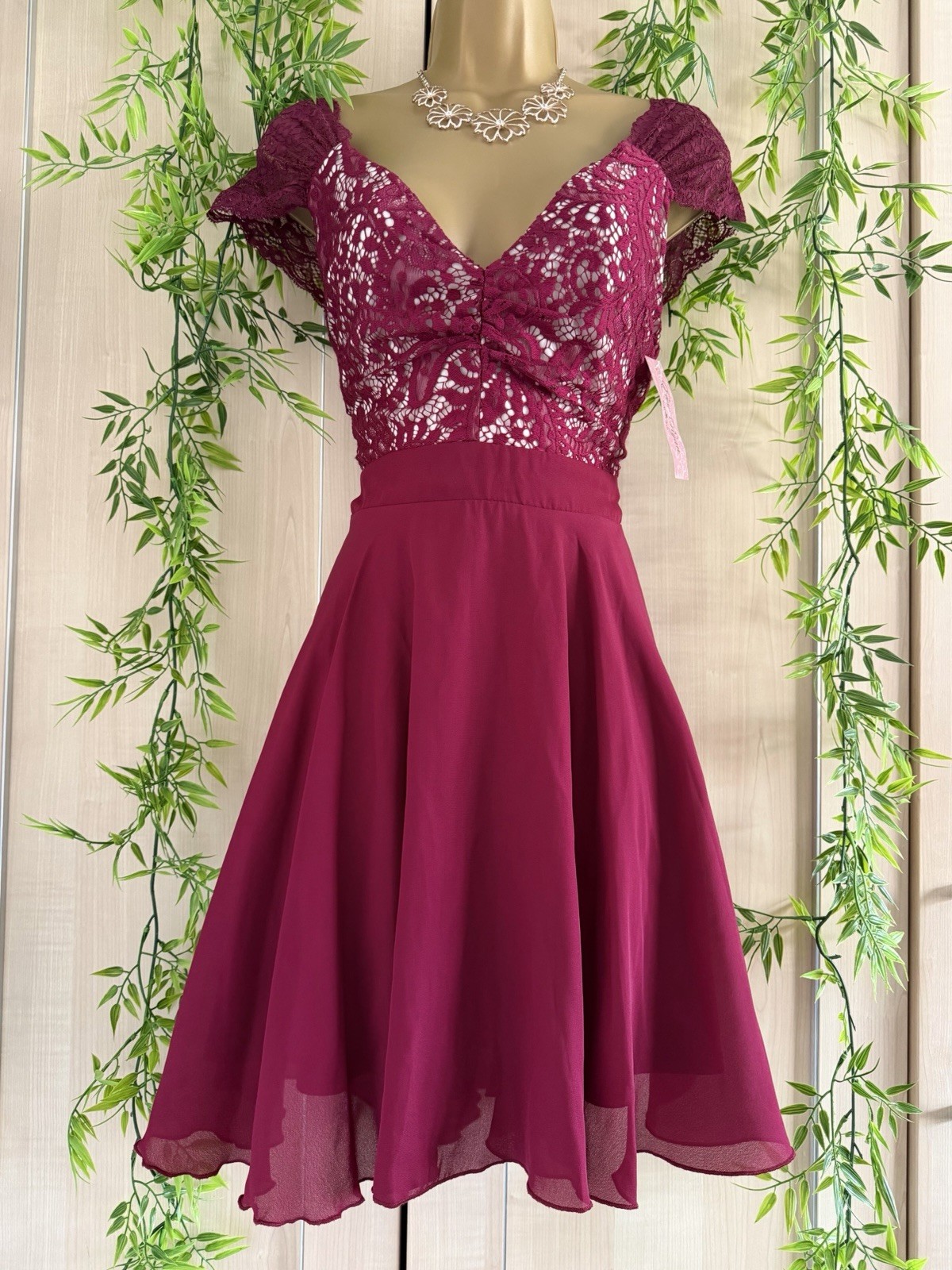 Ladies dress size 8 by Elsie Ryan NEW berry colour fit & flare with underskirt
