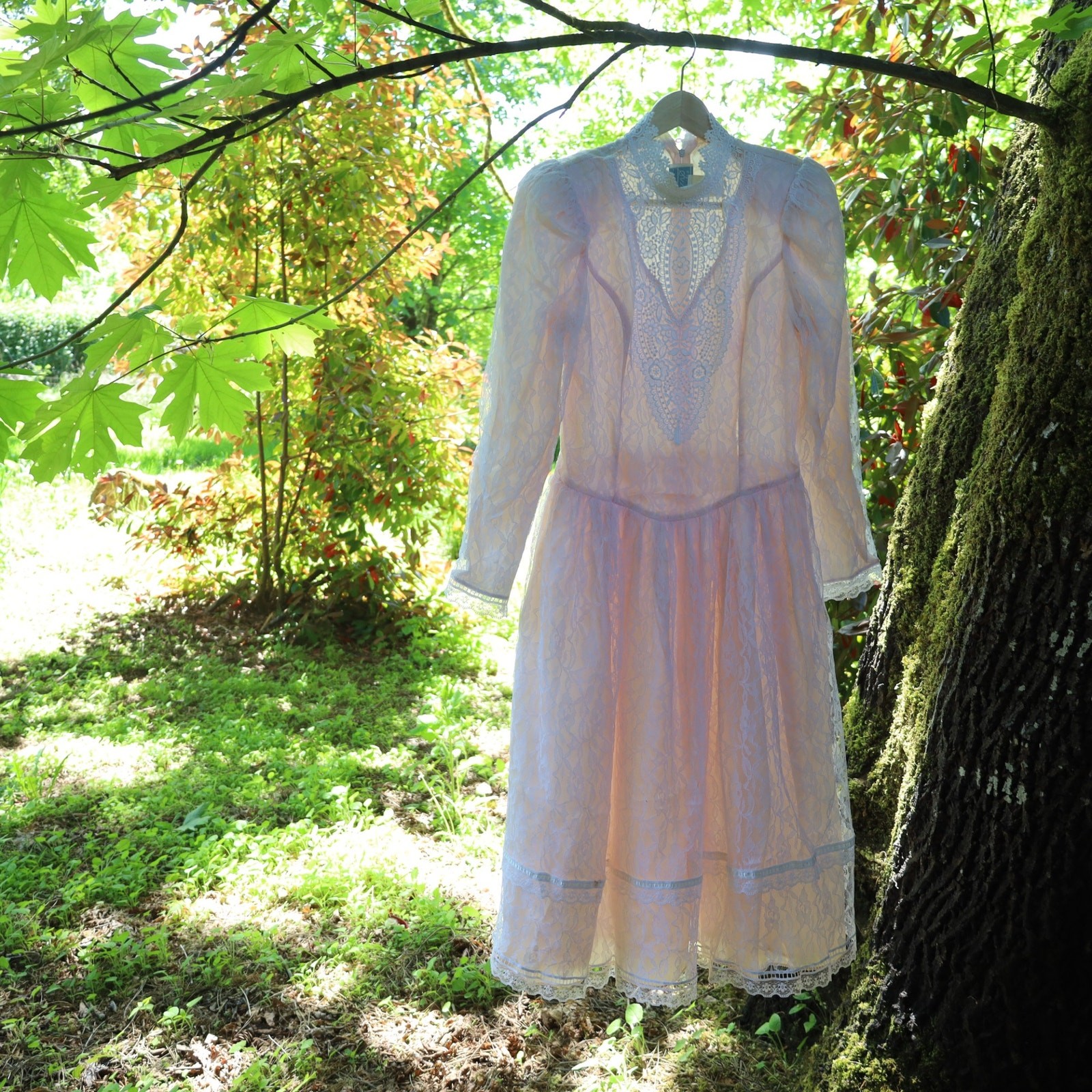 Vintage Gunne Sax by Jessica McClintock Womens 9/10 Lace Over Pink Statin Dress