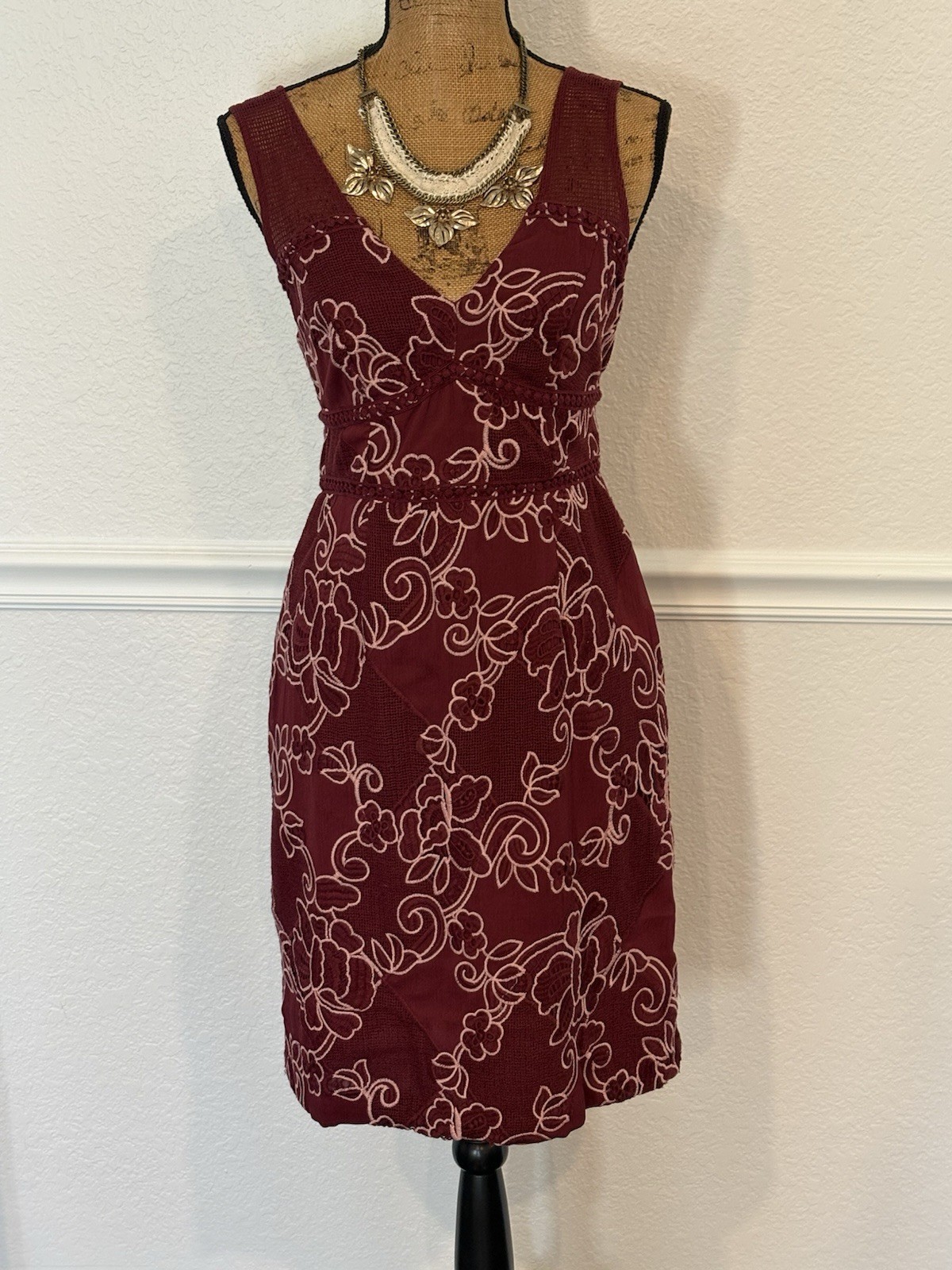 Anthropologie MOULINETTE SOEURS Ariana Lace Sheath Dress Floral Burgundy Lace 4