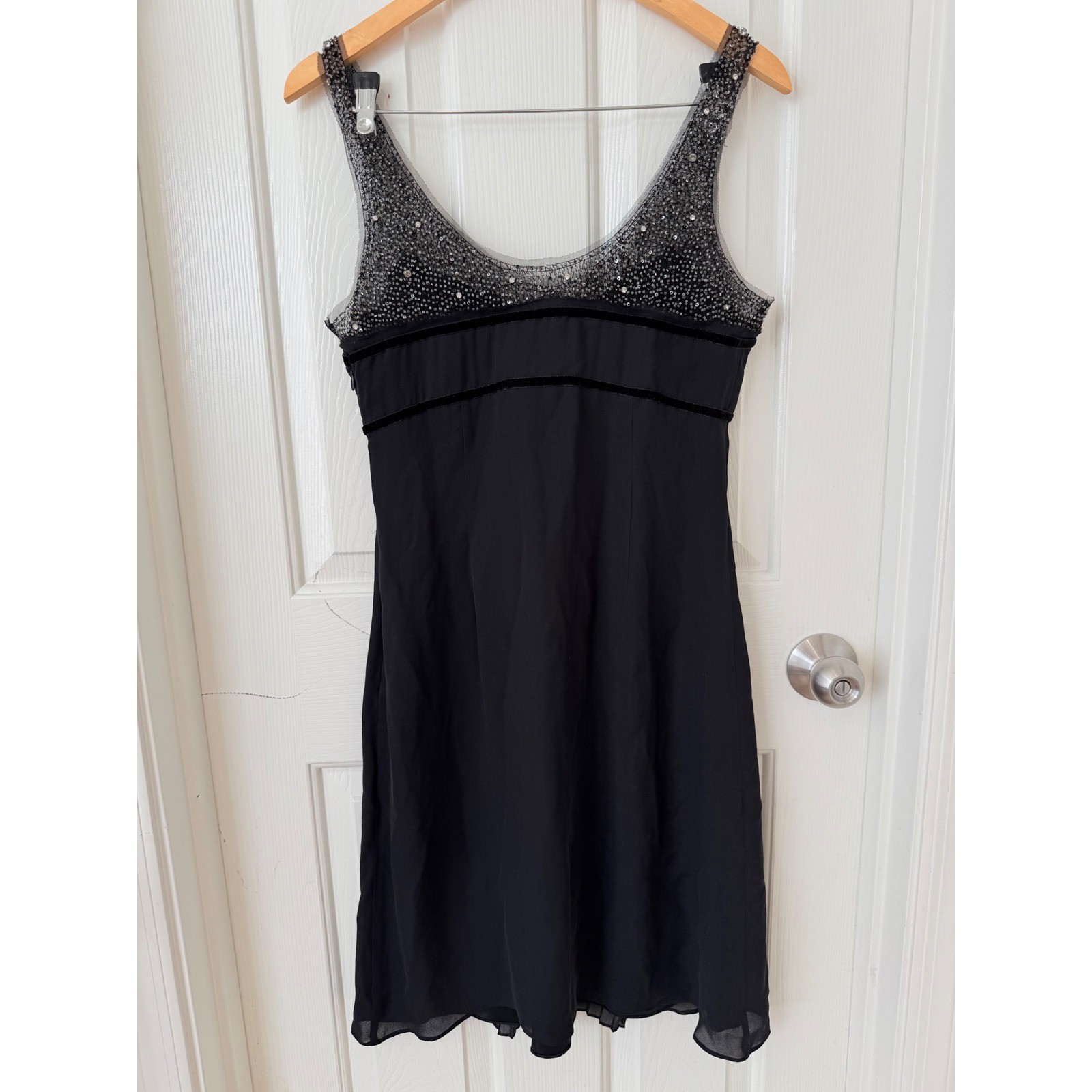 BCBGMAXAZRIA Black Beaded Silk Mesh Mini Dress Velvet Trim Smocked Size 8 LBD