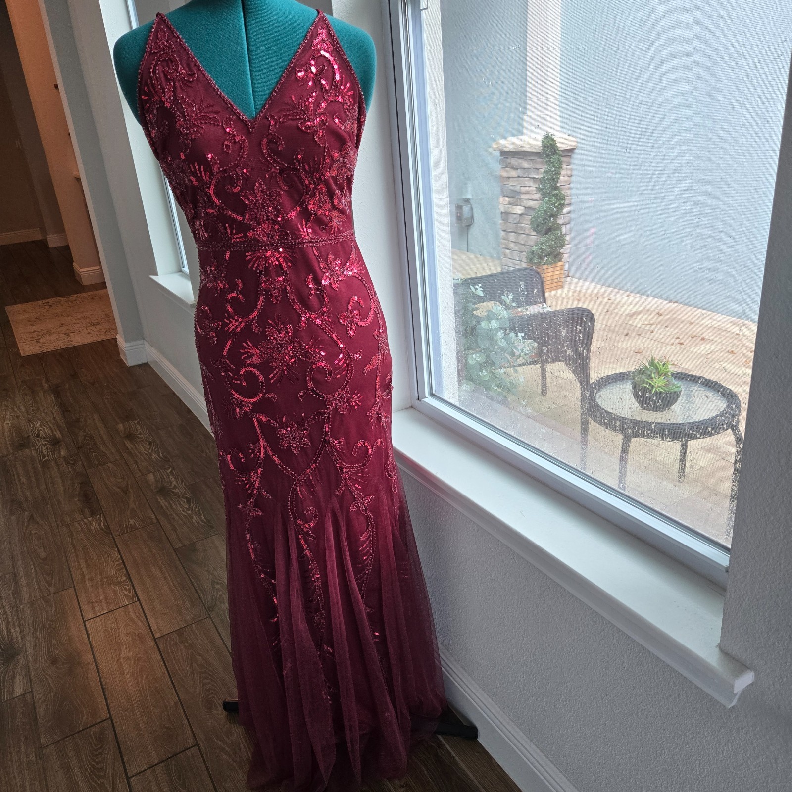 Burgundy Sequined Net Over Lining Mermaid Formal Maxi Prom Sz Small / Medium