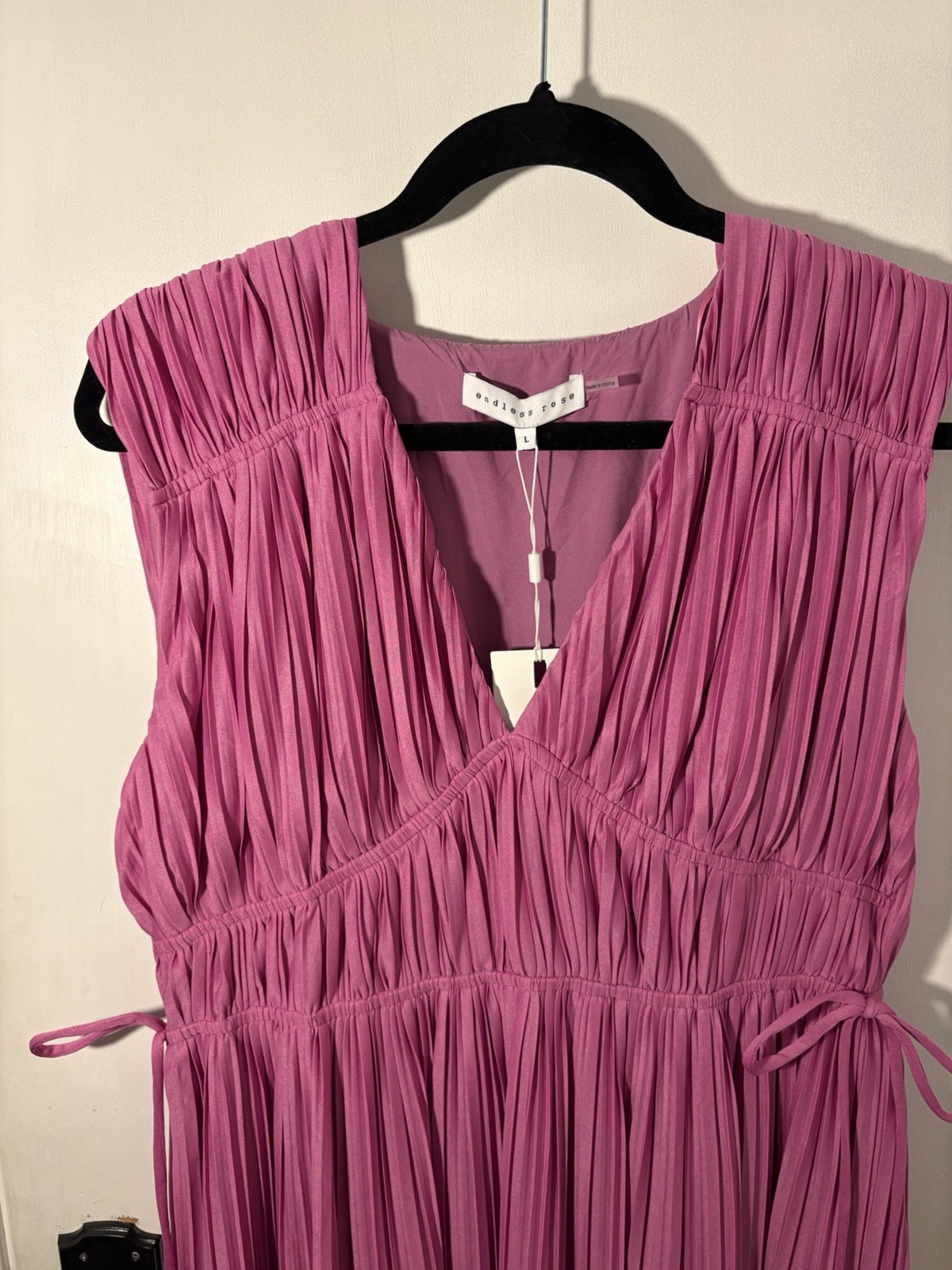 Endless Rose Purple Pleated V-Neck Sleeveless Chiffon A-Line Midi Dress L
