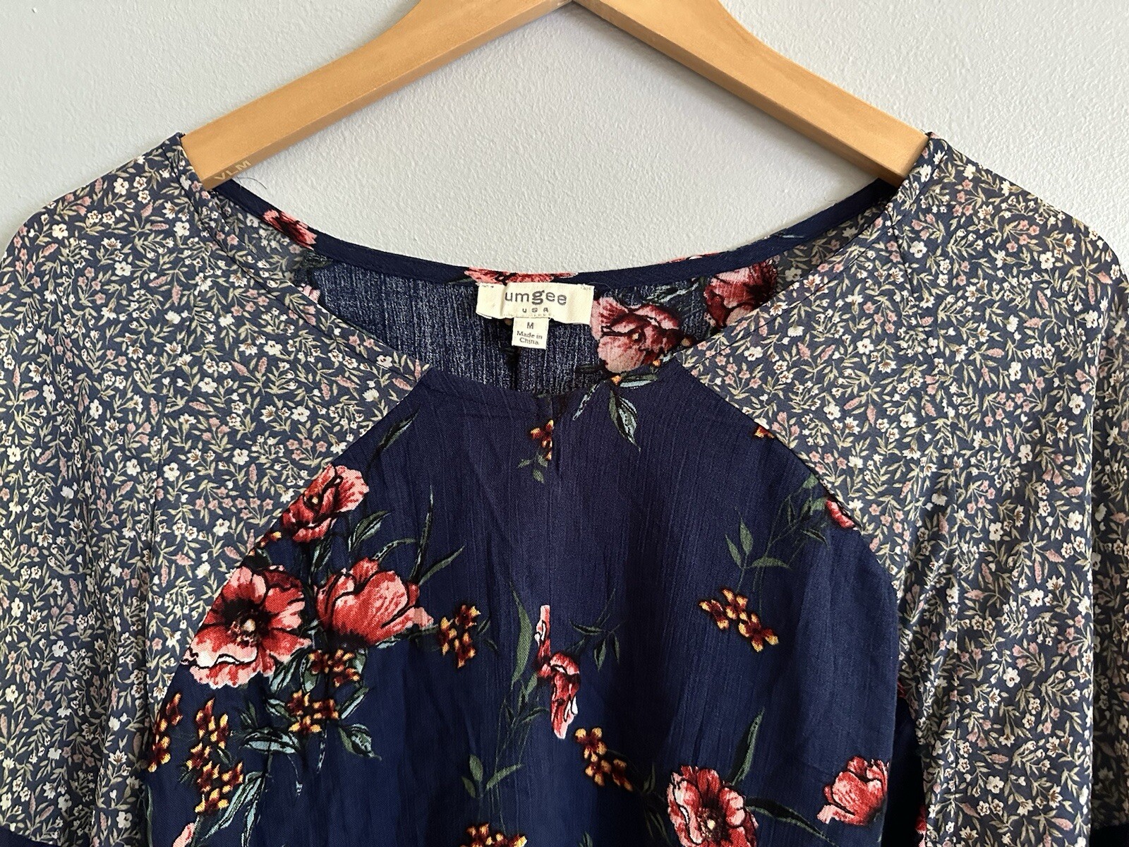 Umgee Boho Floral Dress Batwing Sleeves Women’s Size M Peasant Style Hi Low Hem