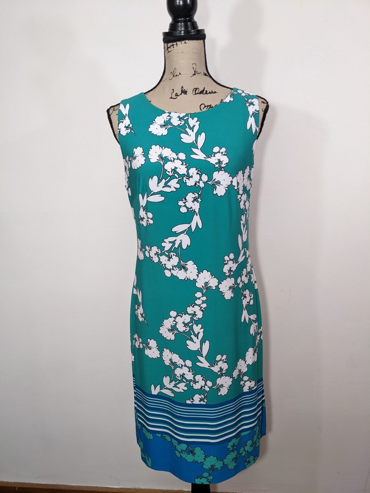 NWT CHAPS Floral Jersey Sheath Dress Green Blue White Stretch Sleeveless Sz 10