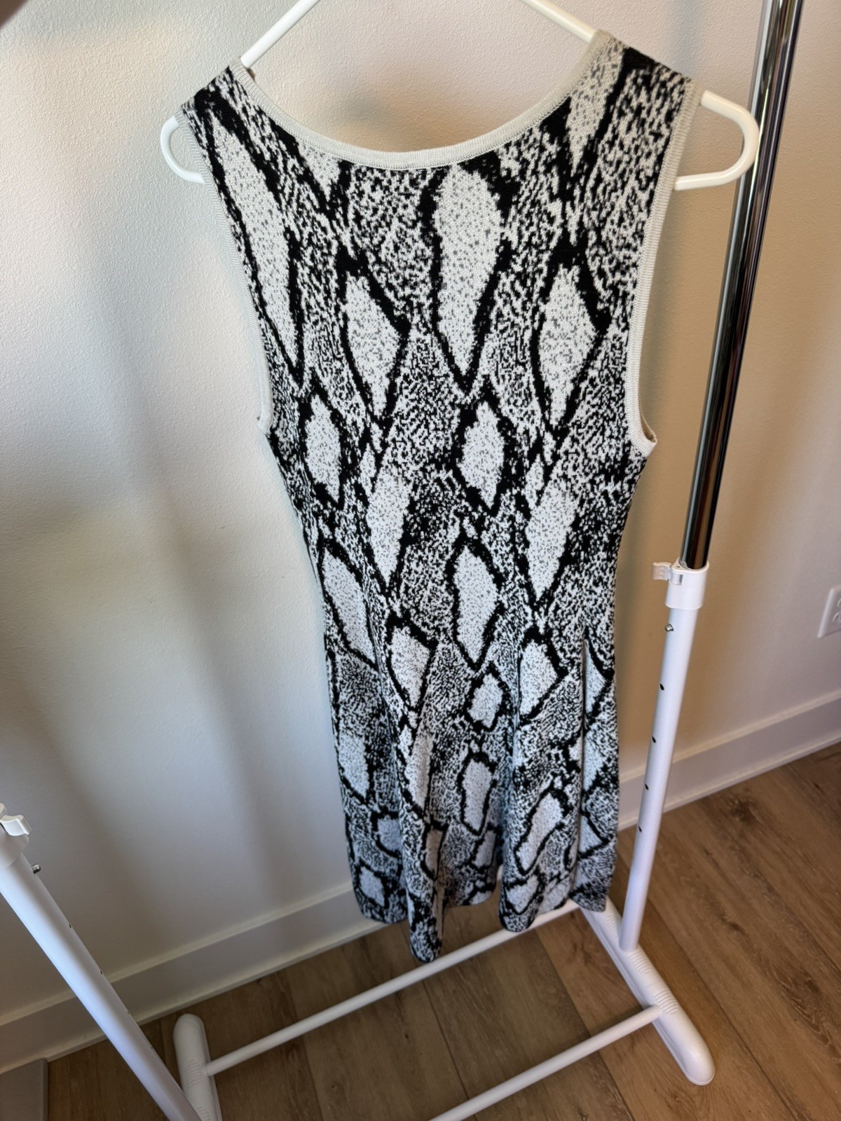 Torrid Plus 00 Black Snakeskin Print Sweater Knit Trapeze Dress Sleeveless NEW