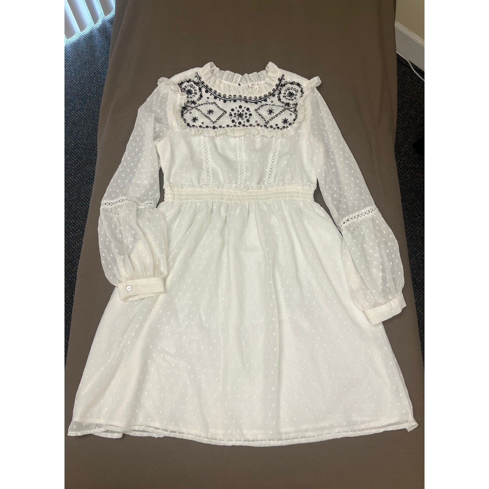 Willow & Clay White Swiss Dot Beaded Mini Dress Small Long Sleeve Ruffle Boho