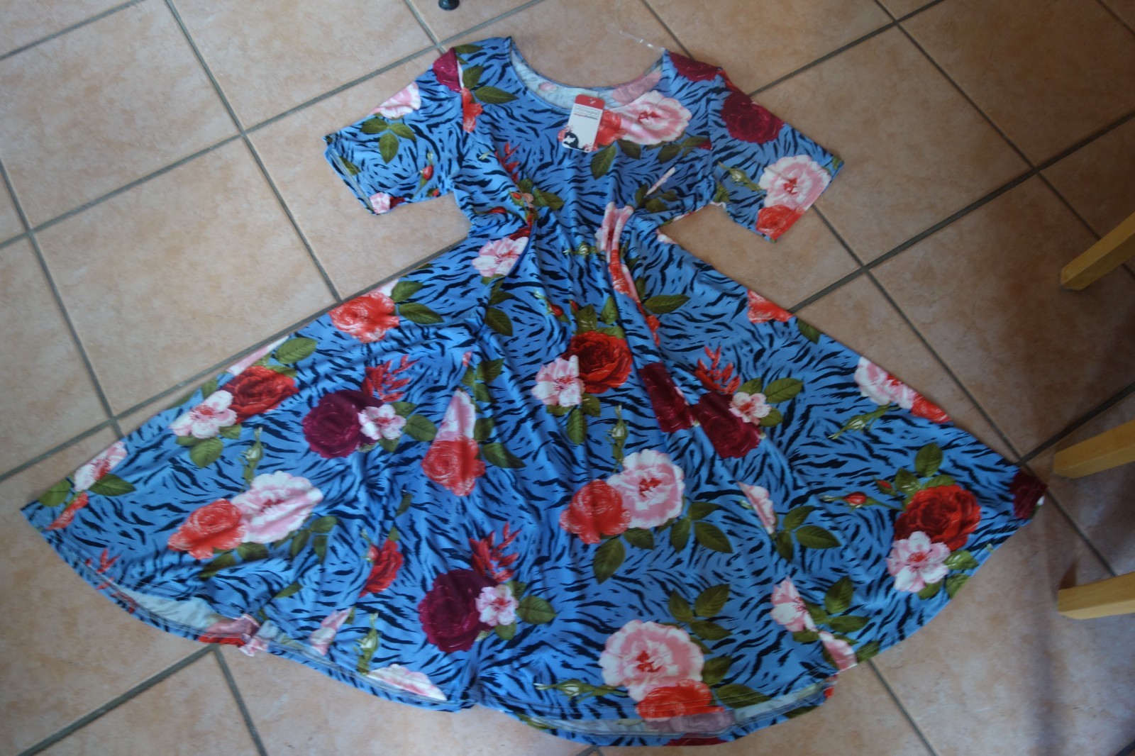 MAGNA Summer Dress 44 46 NEW Roses Floral Blue Pink Stretch A-Line LAGENLOOK
