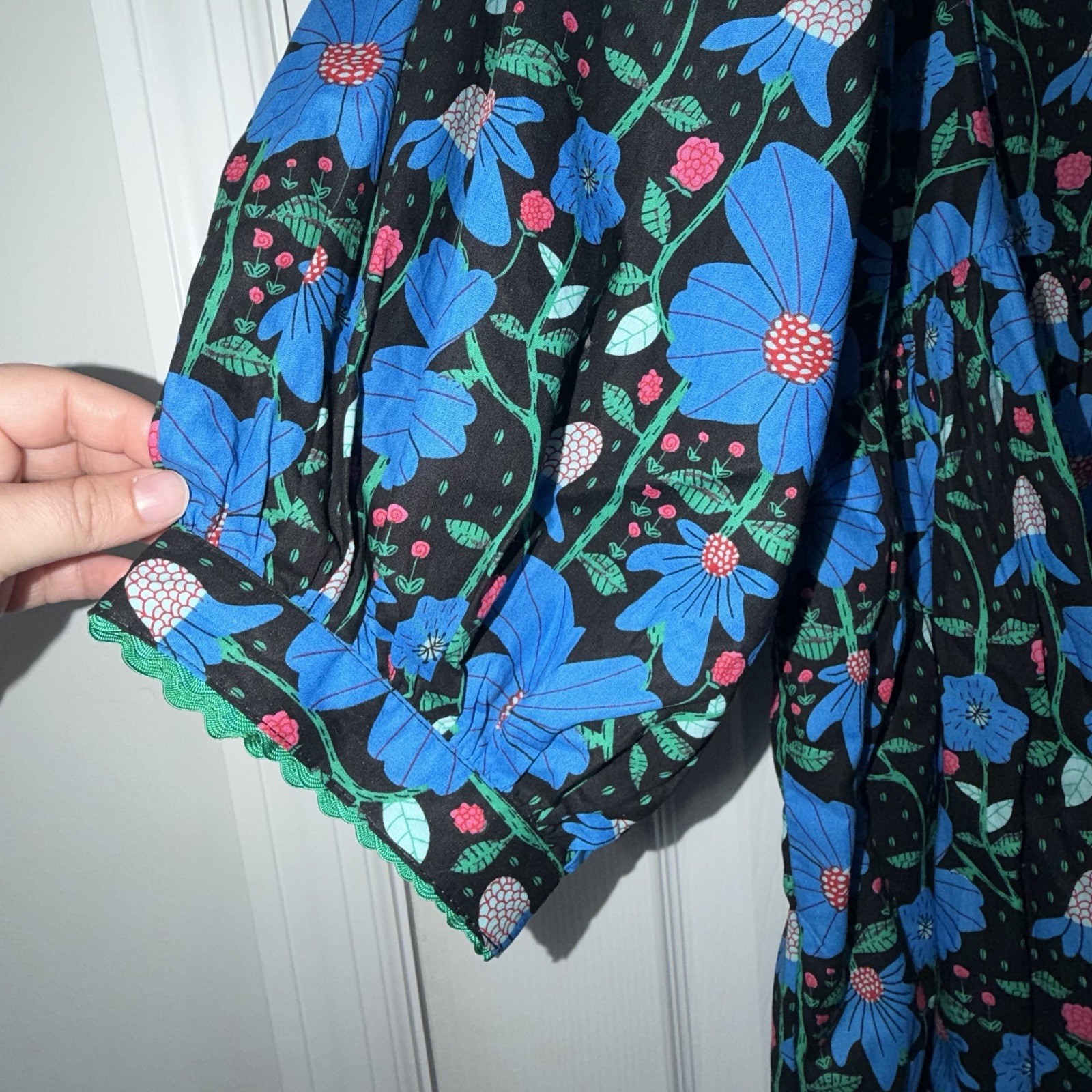 Gigio Floral V-Neck Dress Size S