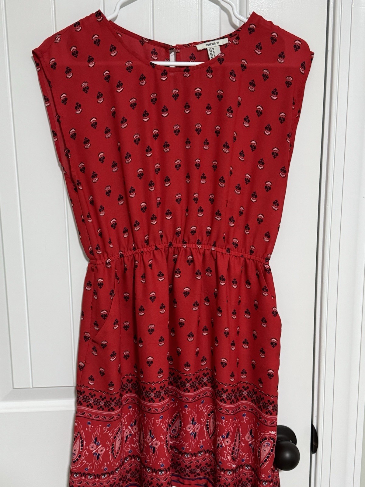 Forever 21 Red Summer Flower Stamp Dress Medium with Pockets