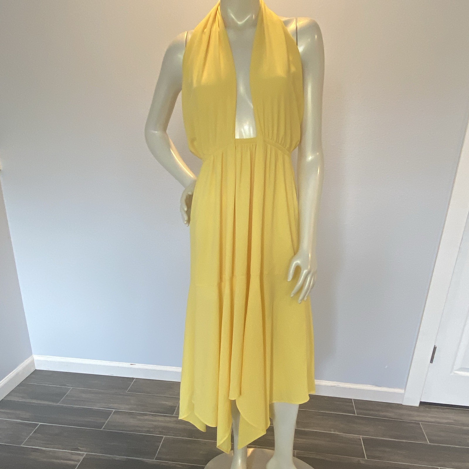 VICI Yellow Halter Backless Open Back Chiffon Midi Dress Pleated XL D-4989